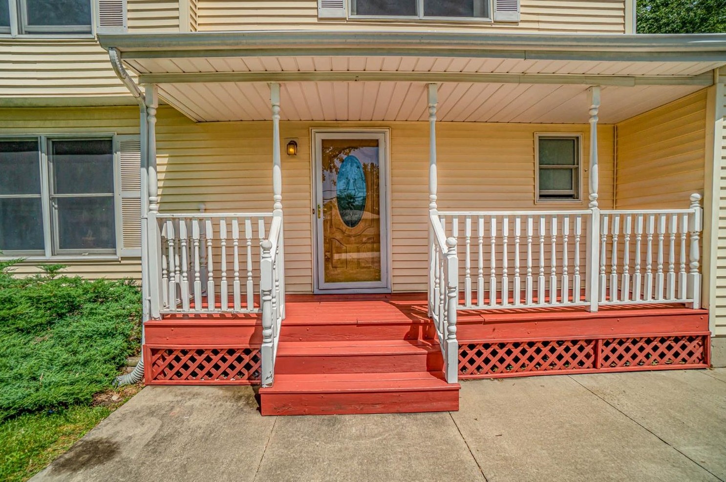 1605 5th St, Porter, IN 46304-3305