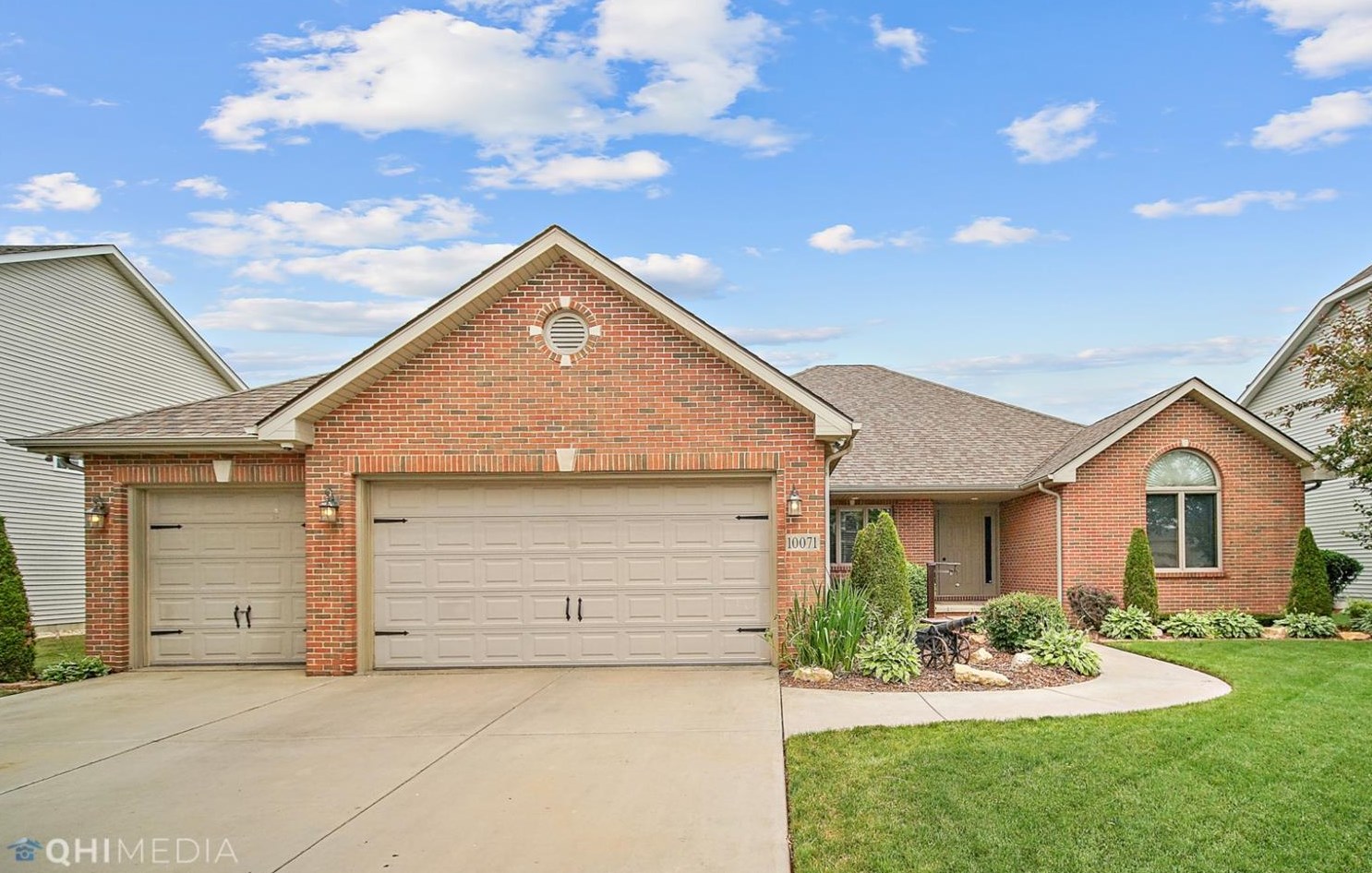 10071 Pearwood Dr, Dyer, IN 46373
