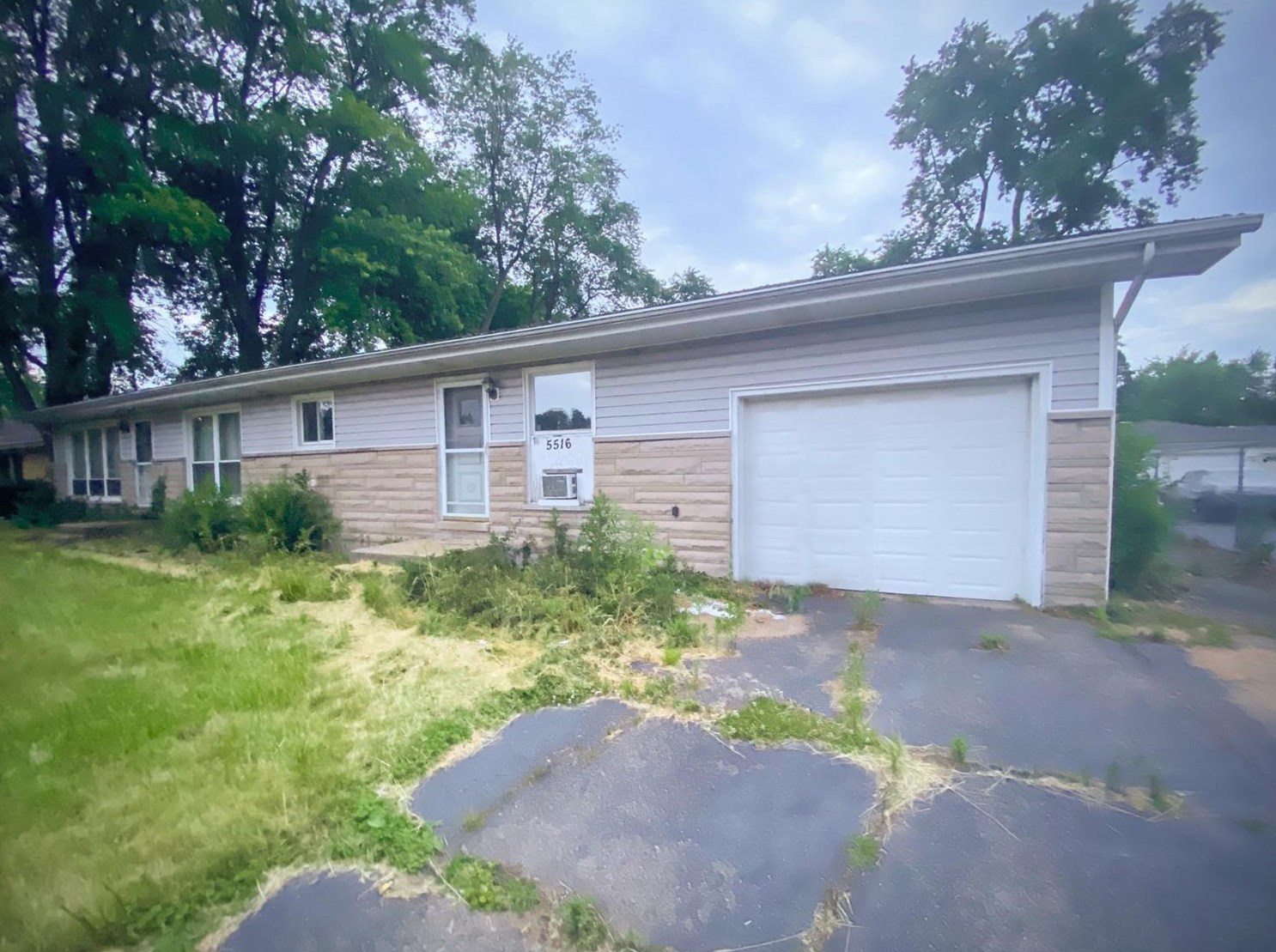 5516 Lark Ave, Portage, IN 46368-4307