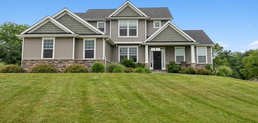 1250 E Apple Orchard Ln, La Porte, IN 46350