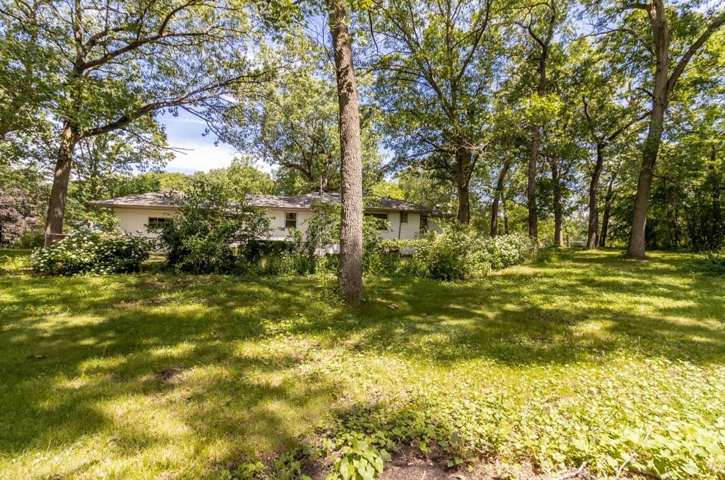 5085 Marquette Rd, Gary, IN 46405-2550