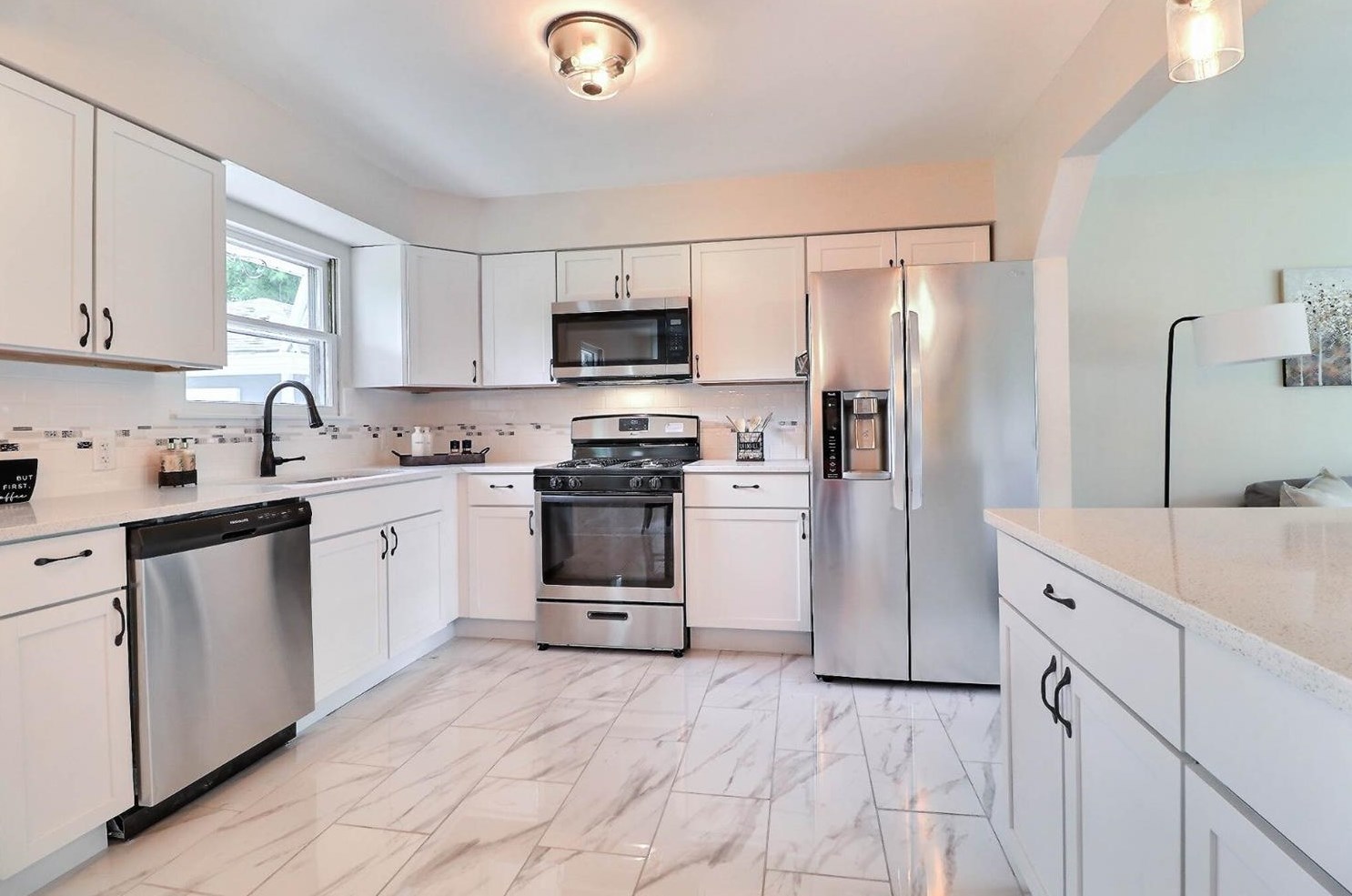 5931 Mckinley St, Gary IN  46410-2203 exterior