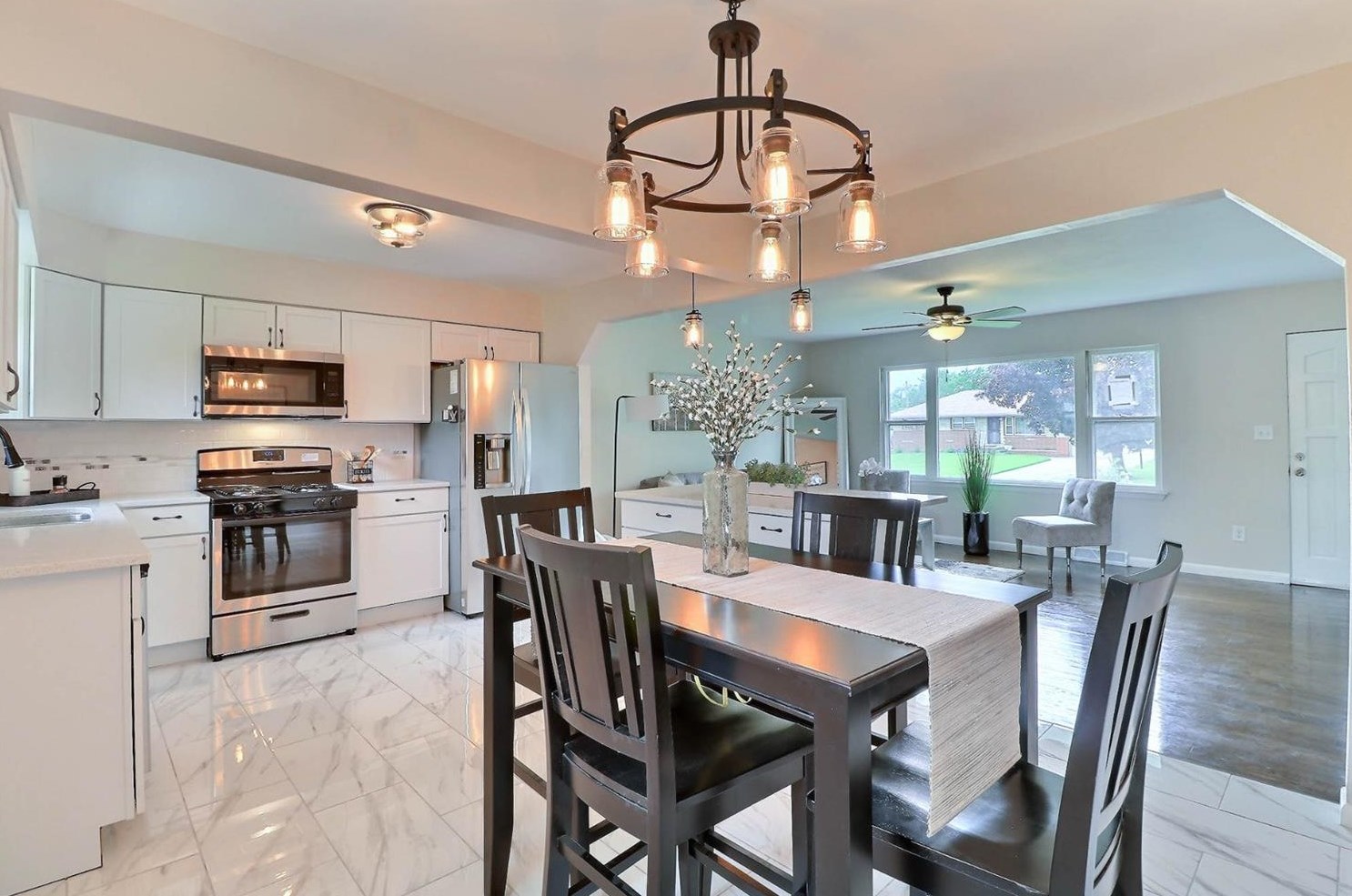 5931 Mckinley St, Gary IN  46410-2203 exterior