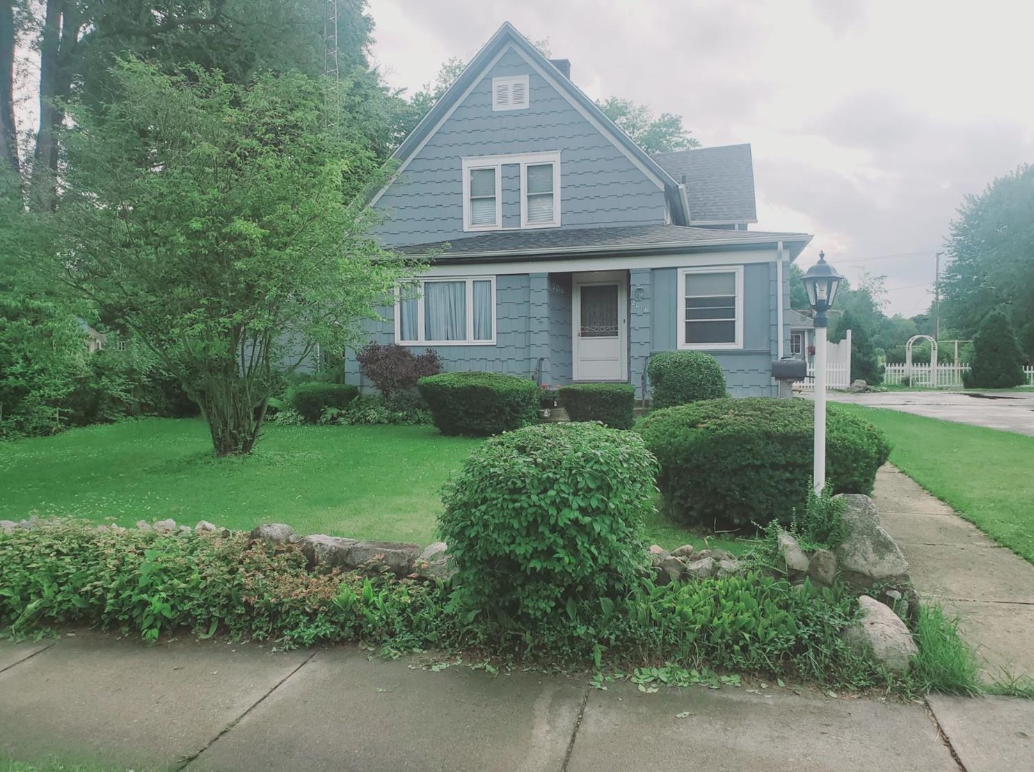 2016 Indiana Ave, La Porte, IN 46350-6008