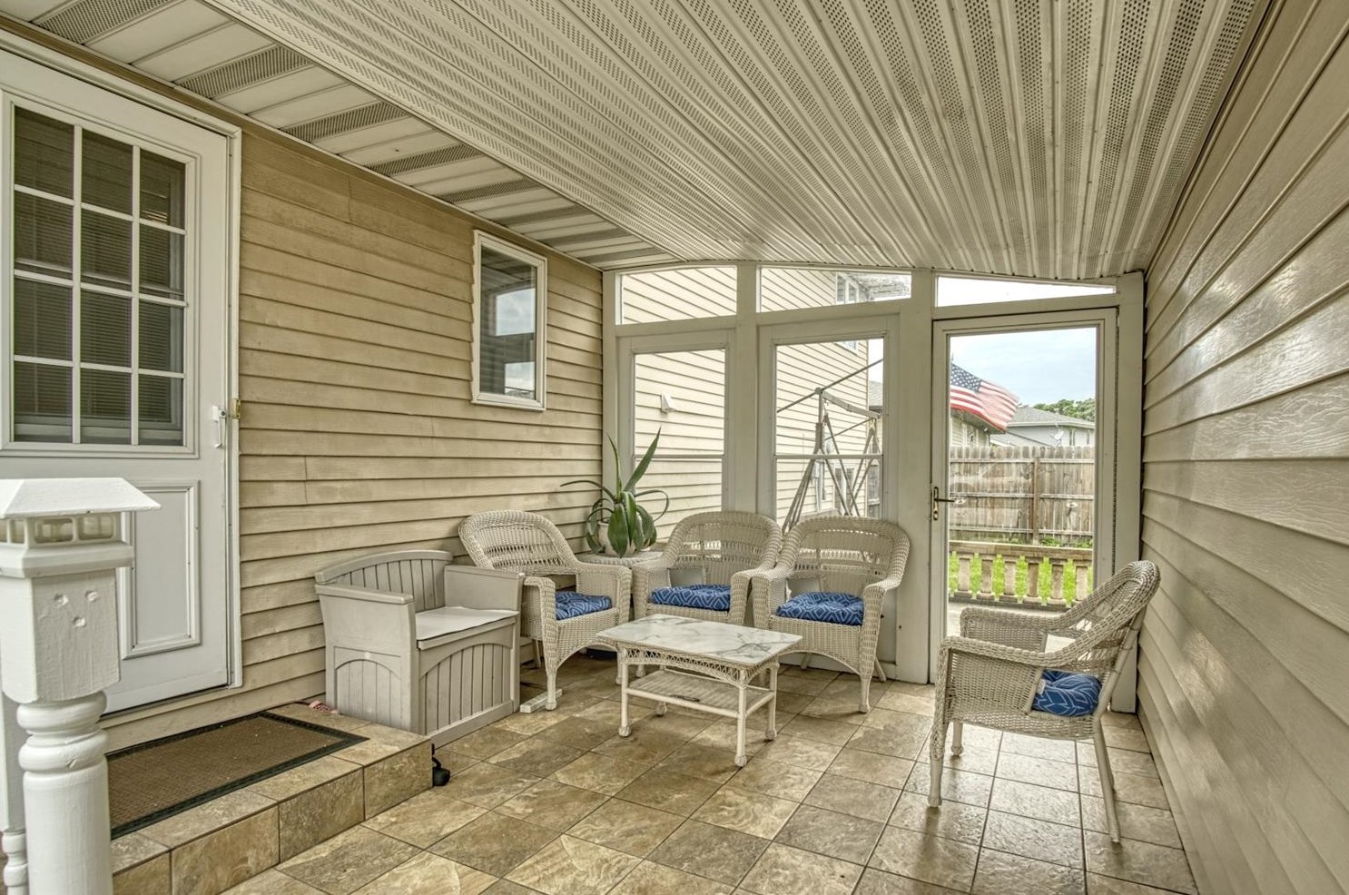 2647 Harvest Dr, Crown Point, IN 46307