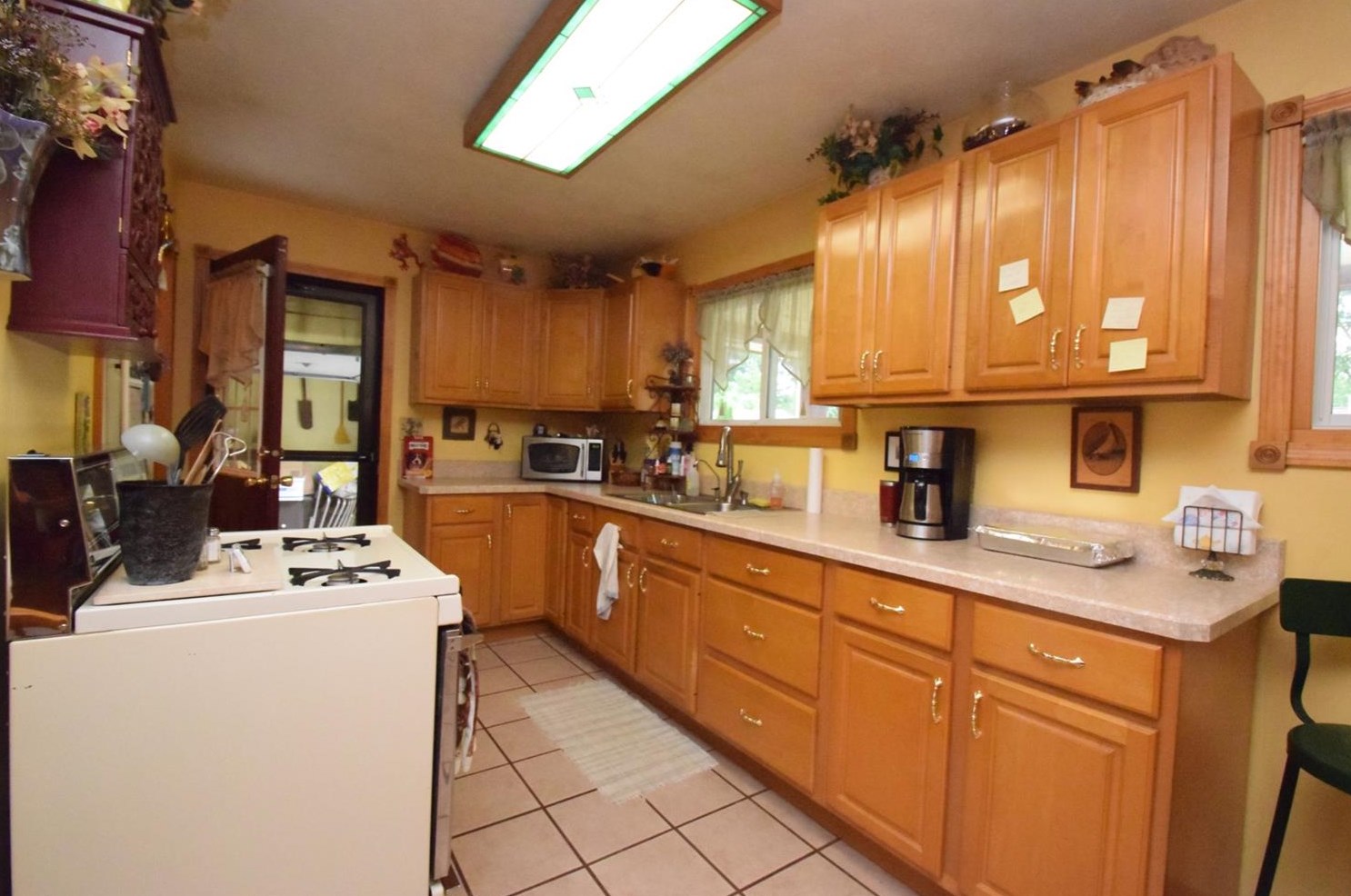 1203 Fairlane Dr, Valpo, IN 46383