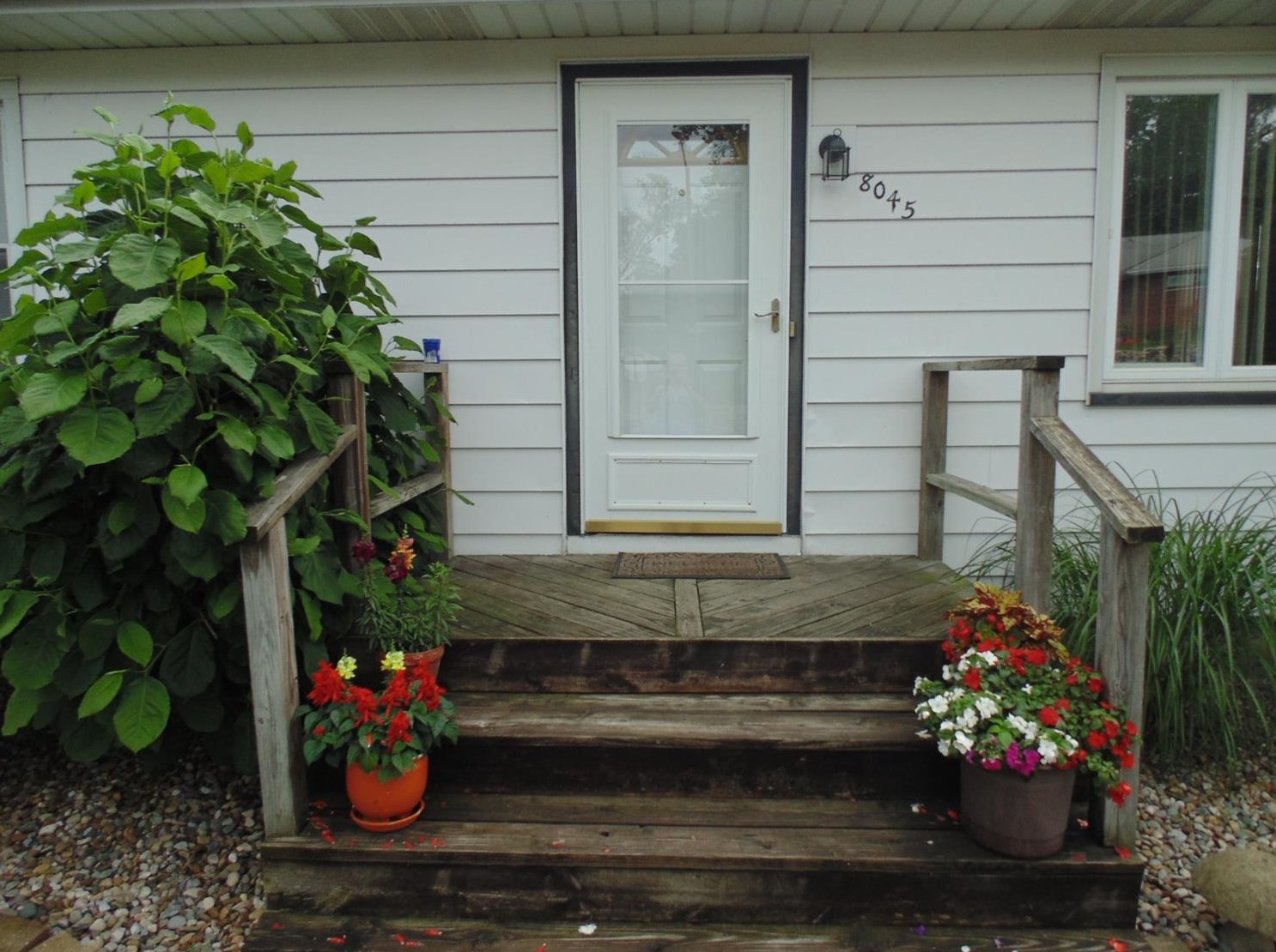 8045 Oak Ave, Gary, IN 46403