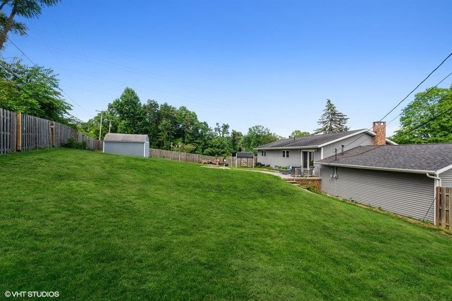 2798 Jongkind Park Rd, La Porte, IN 46350-7078