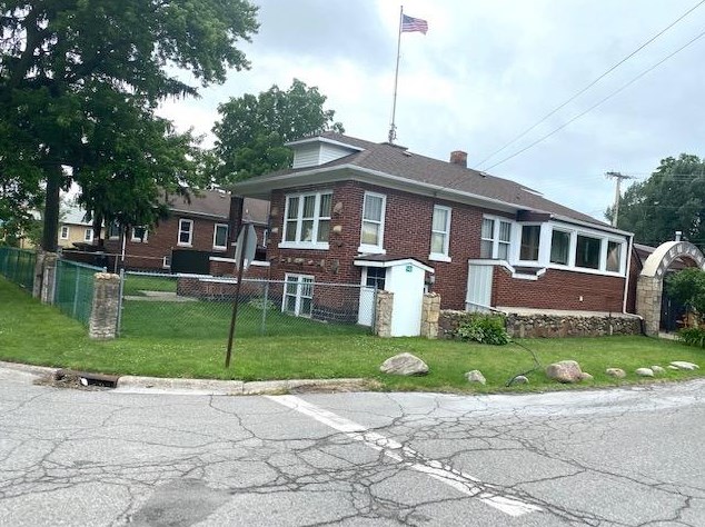 546 N Wisconsin St, Hobart, IN 46342