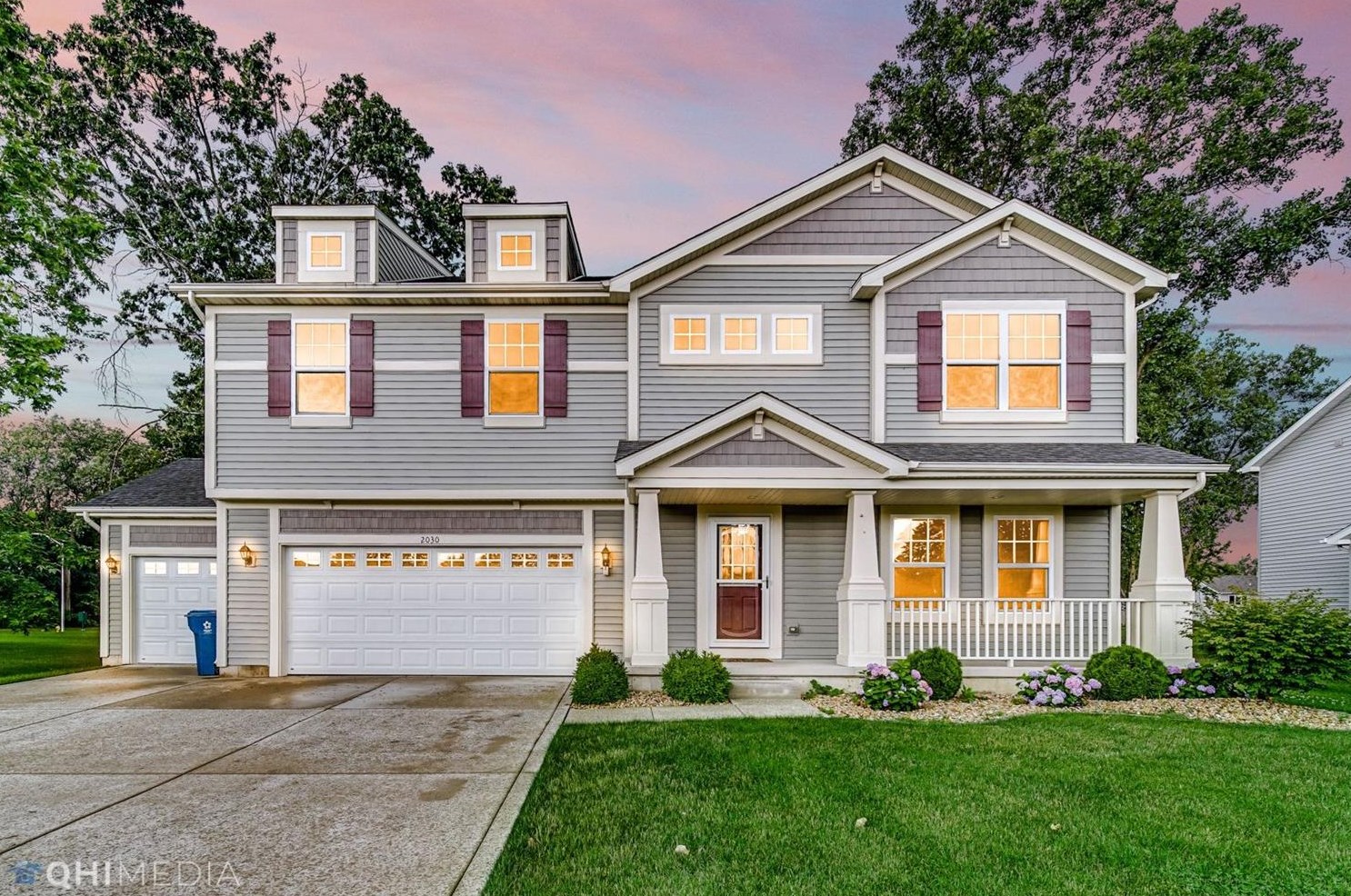 2030 Corinne Dr, Dyer, IN 46311