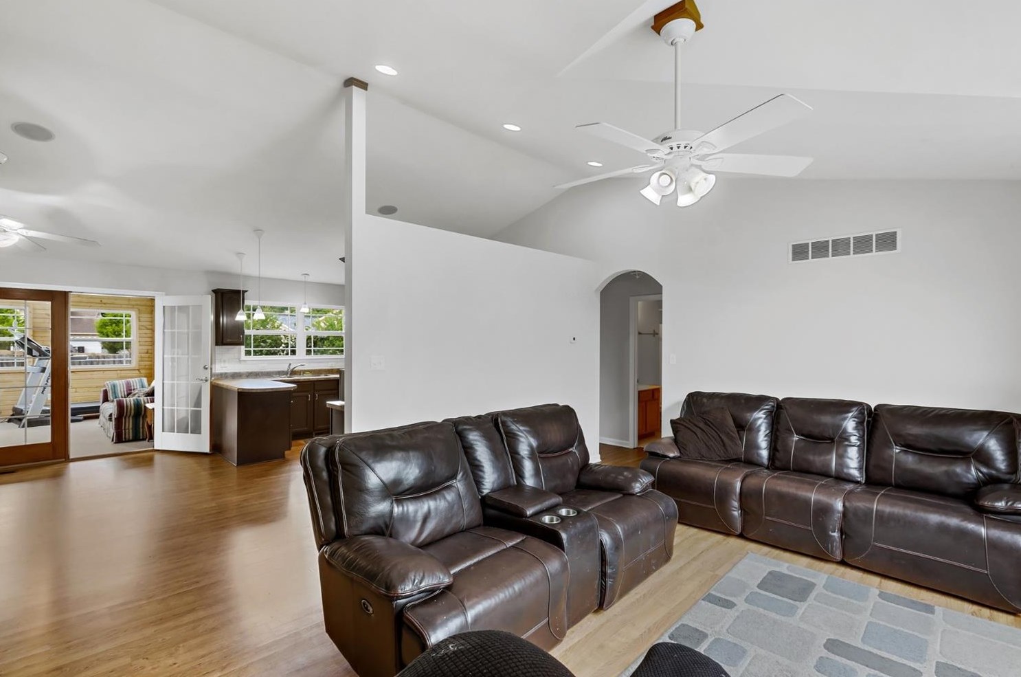 2698 Bear Paw Dr, Portage, IN 46368-2885