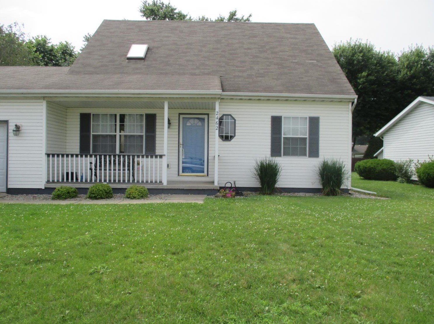 2462 Juniper St, Portage, IN 46368-2450