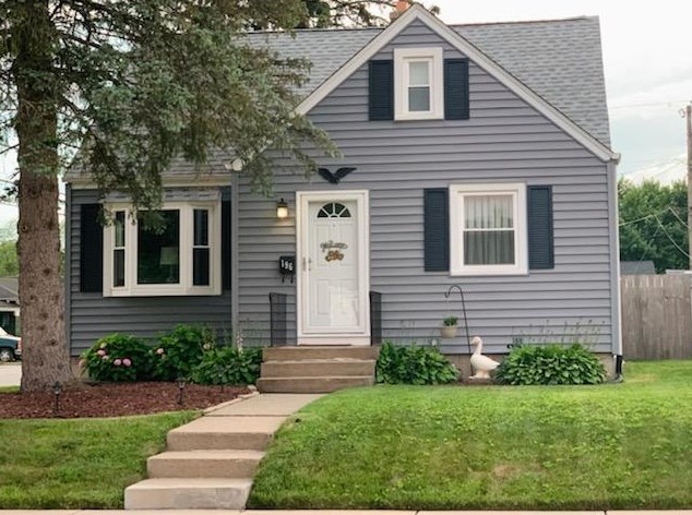 196 S Virginia St, Hobart, IN 46342