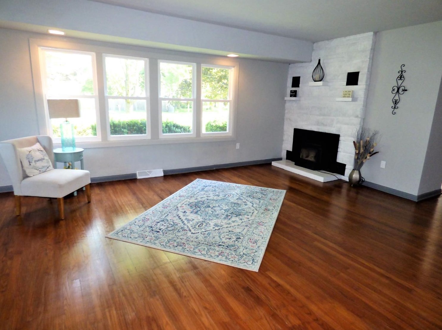 204 Finch Trl, Michigan City, IN 46360-5741