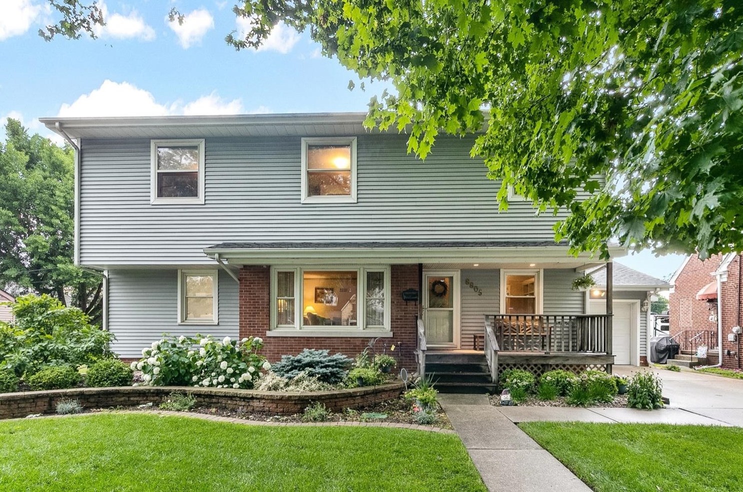 8805 Southmoor Ave, Hammond, IN 46322