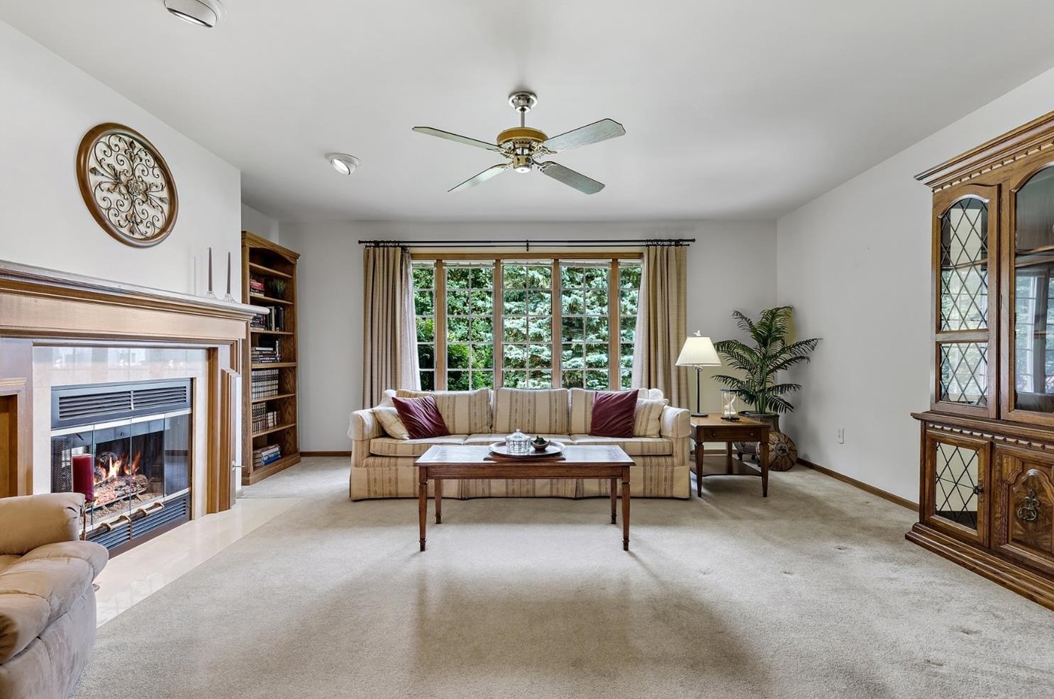 309 Plum Creek Dr, Schererville, IN 46375