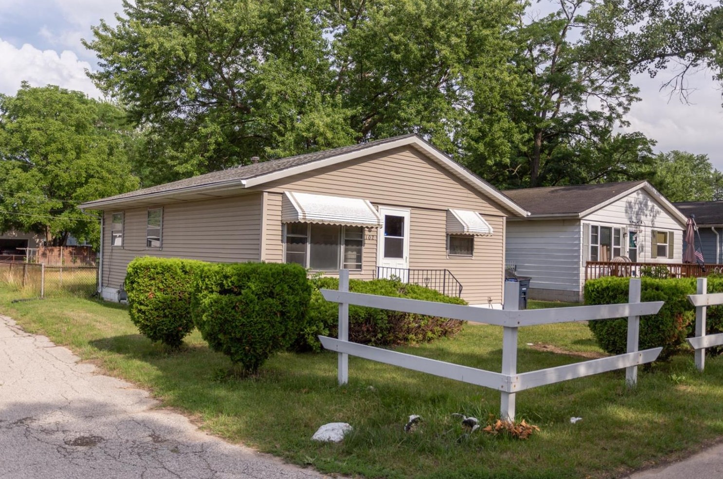 102 Bies St, Michigan City, IN 46360-6906