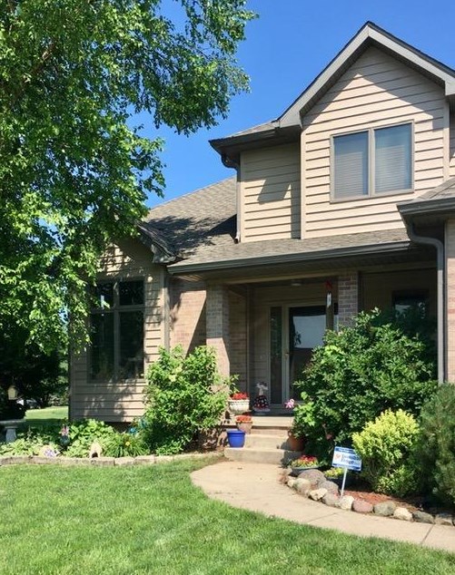 2103 Shadowood Ct, Valpo, IN 46383