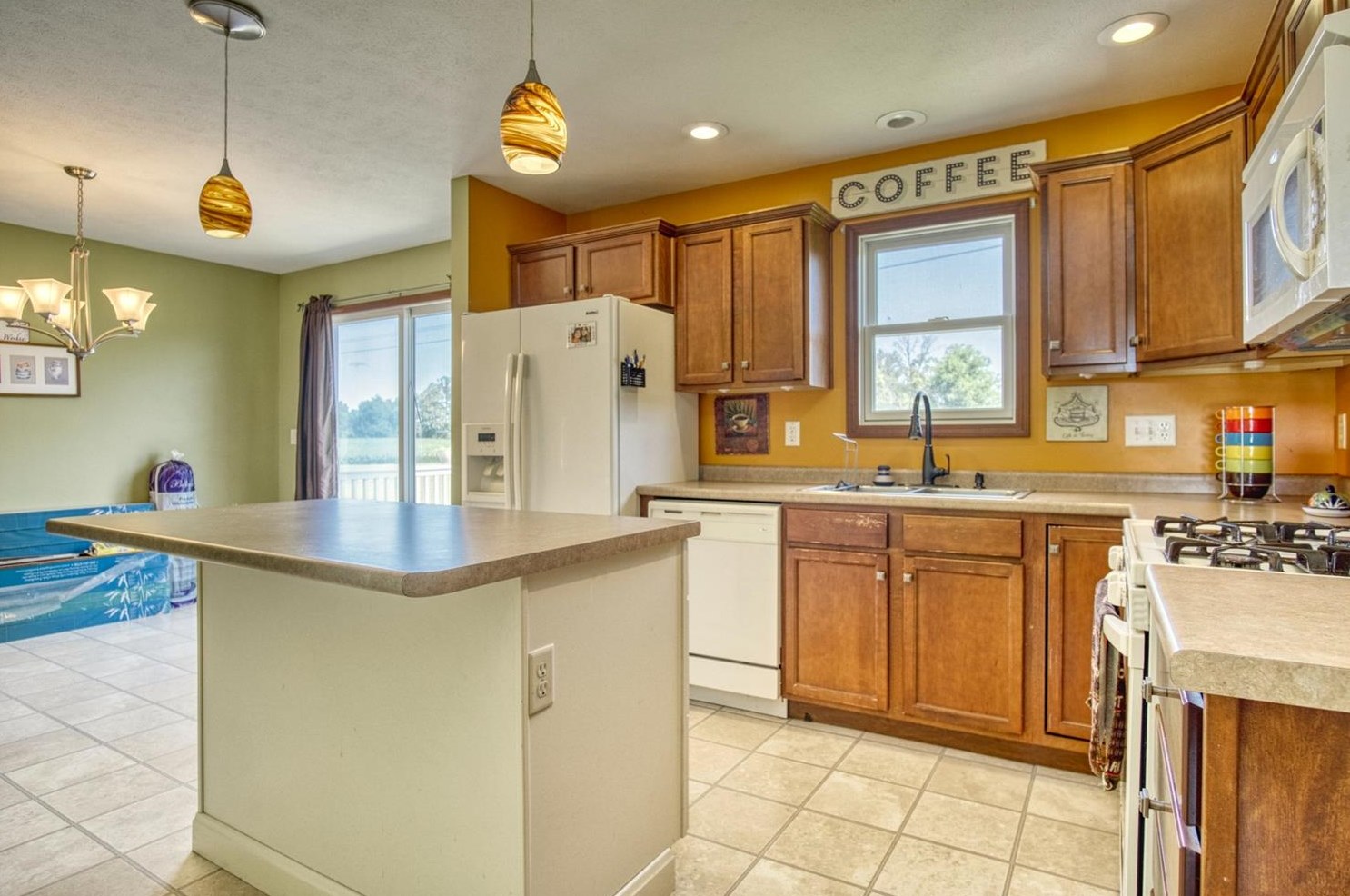 3405 Tracy Allyn Dr, La Porte, IN 46350-7777