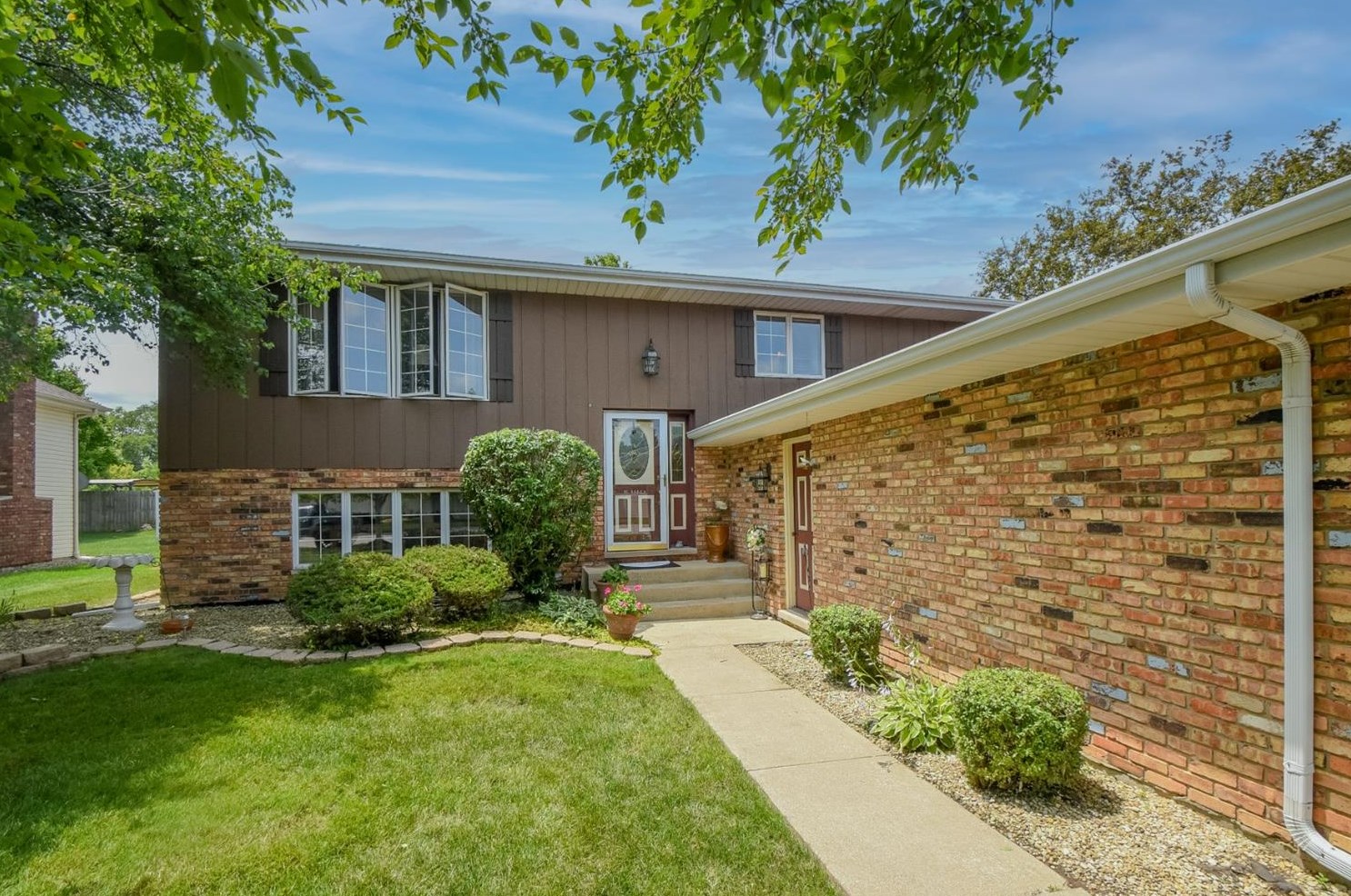 2624 Fossil Stone Rd, Dyer, IN 46311