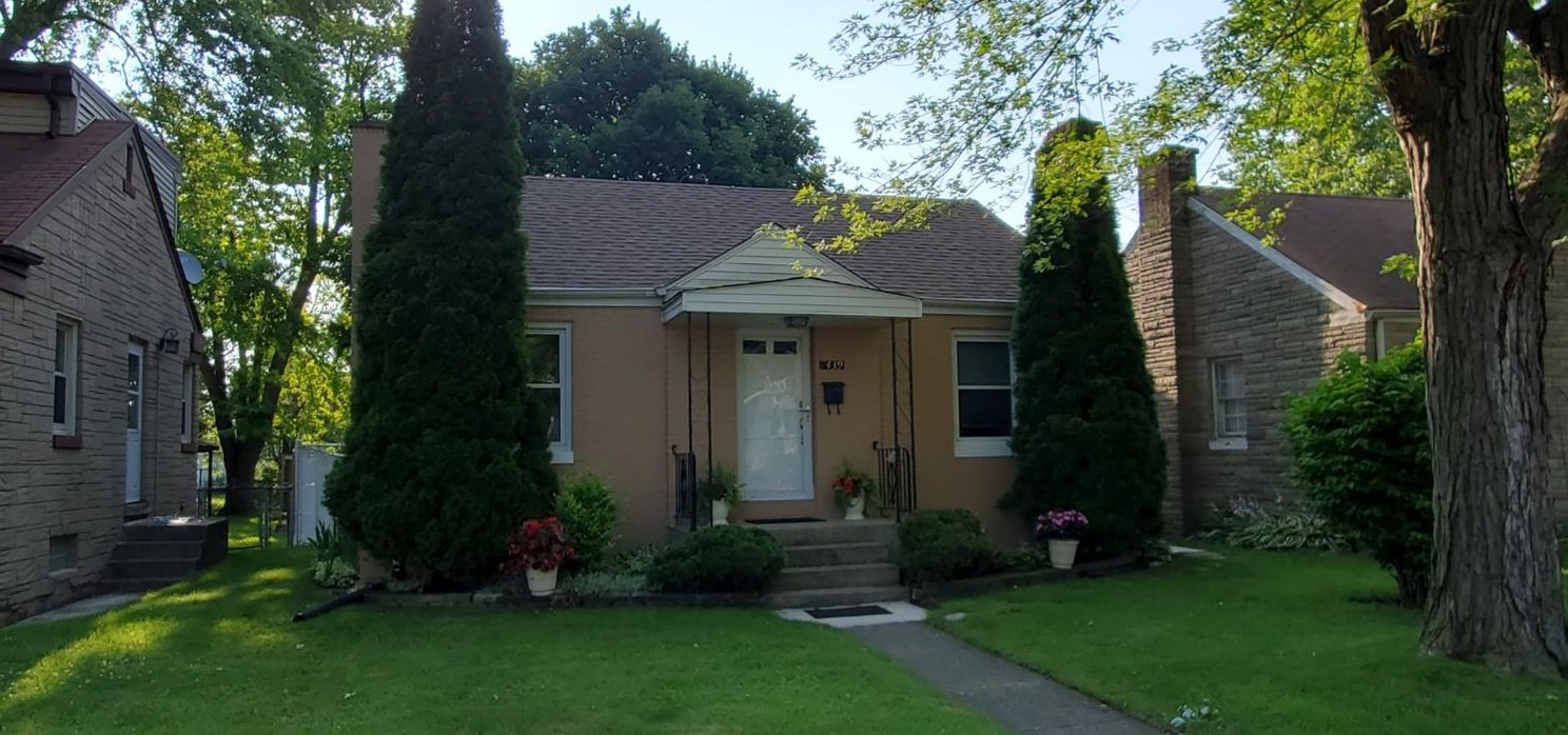 7439 Alexander Ave, Hammond, IN 46323