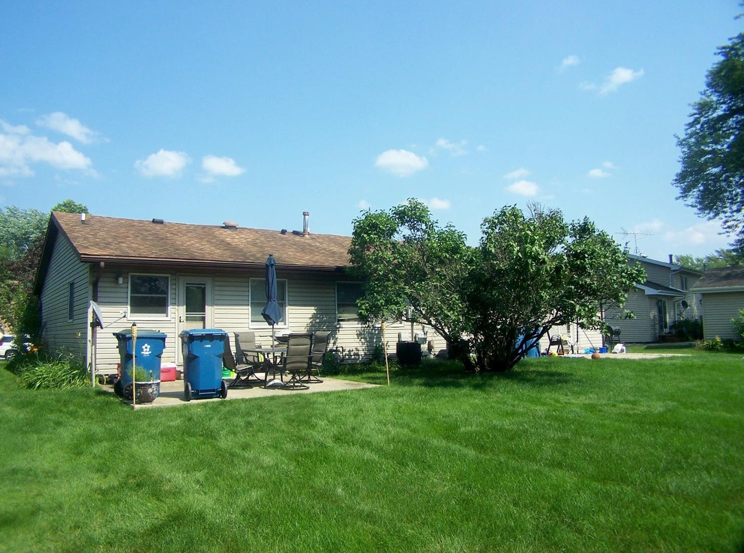 1540 Bristol Ln, Schererville, IN 46375-2033