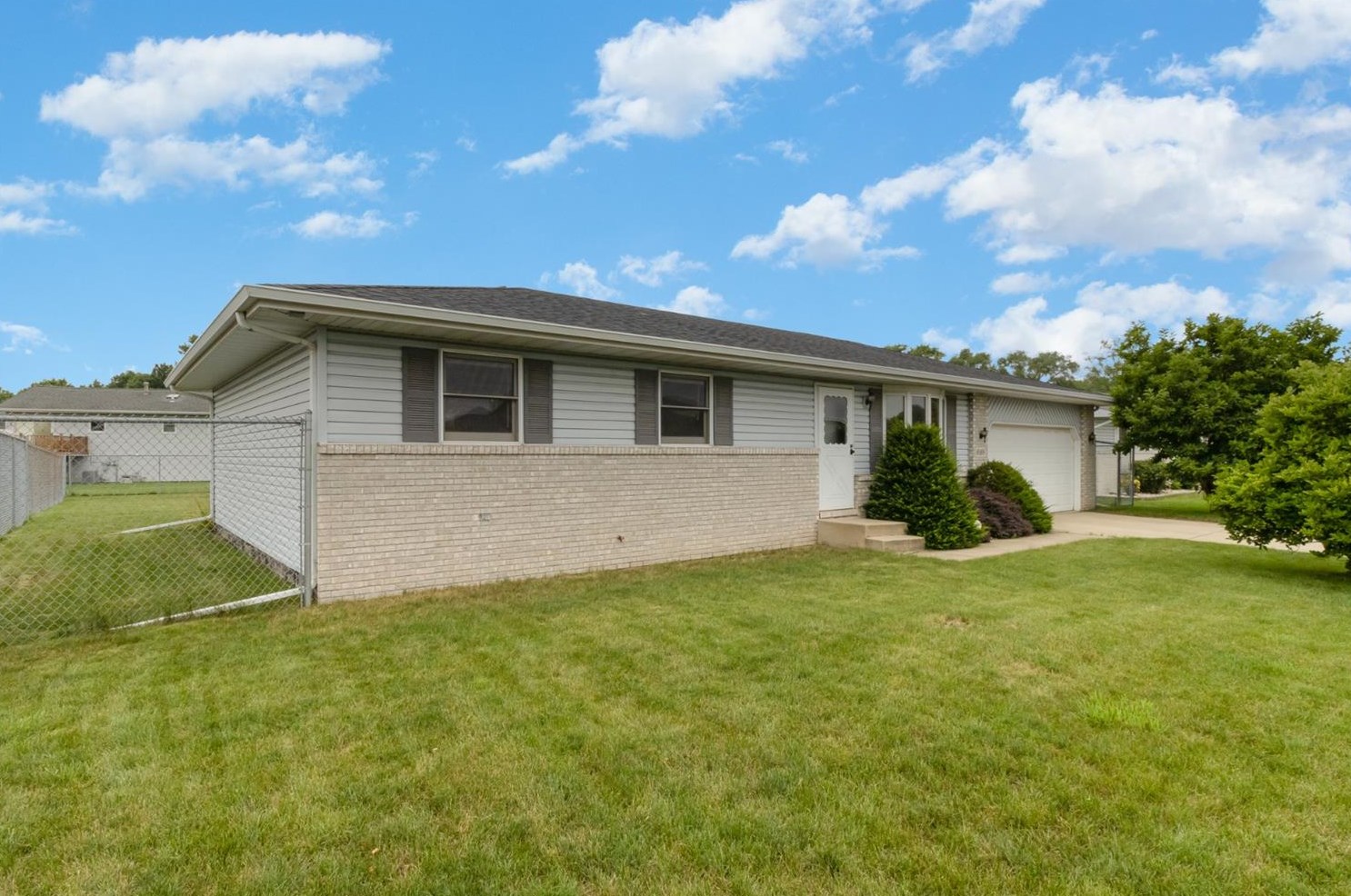 6168 Brie Ave, Portage, IN 46368-3660