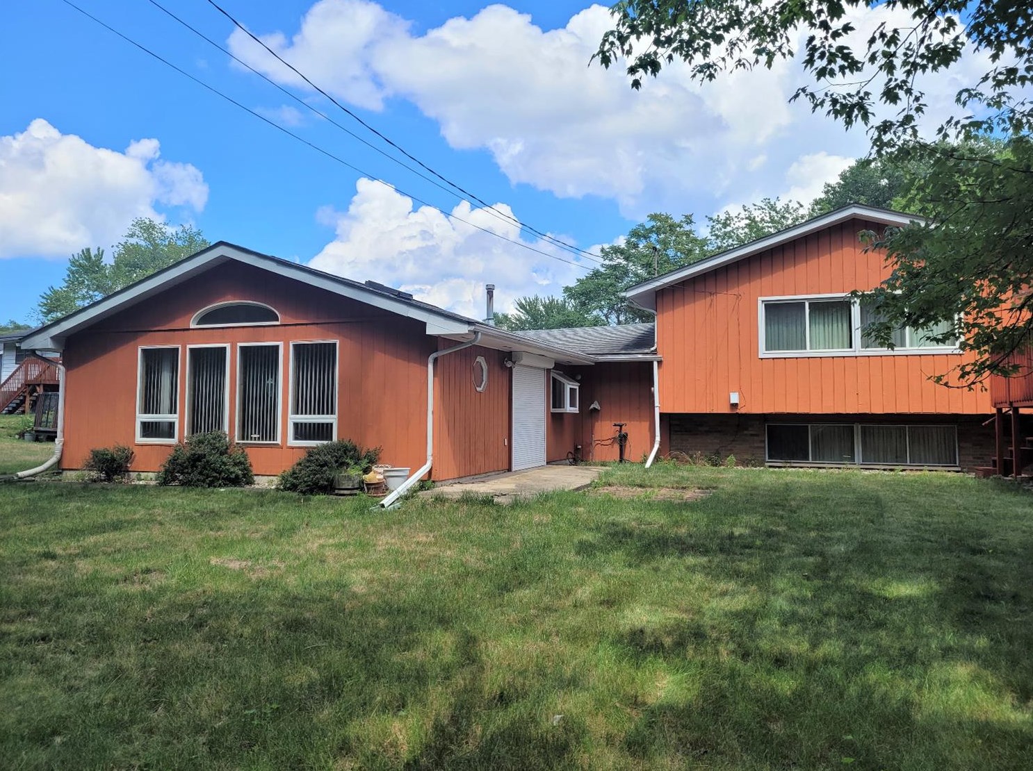 510 Tippecanoe Pl, Gary IN  46403-2230 exterior
