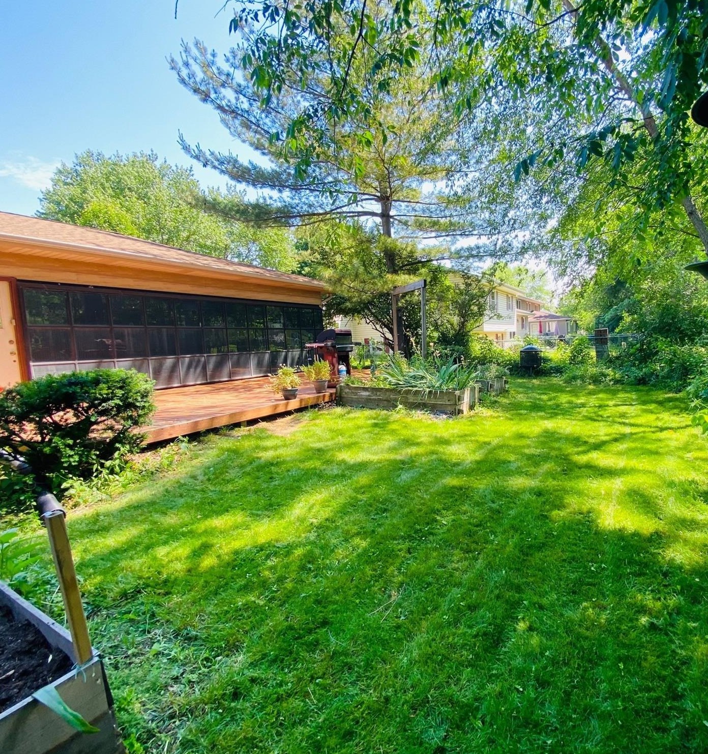 741 Dunewood Dr, Porter, IN 46304-3133