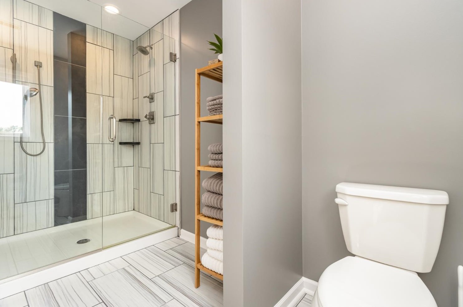 1341 Mccoy Dr, Schererville IN  46375-3031 exterior