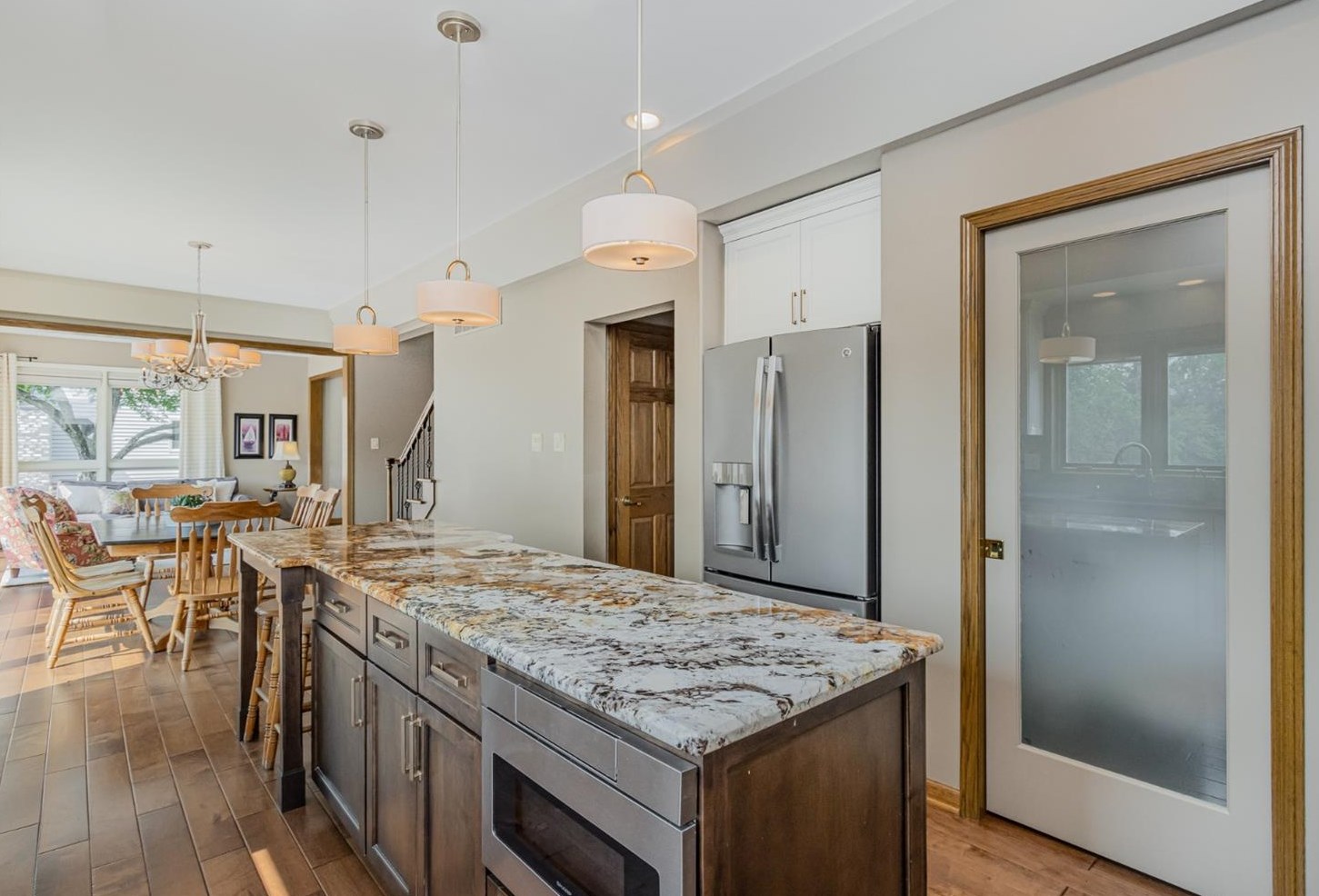 1341 Mccoy Dr, Schererville IN  46375-3031 exterior