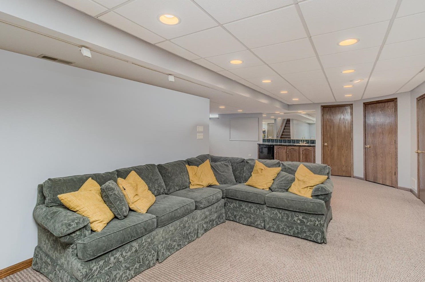 1341 Mccoy Dr, Schererville IN  46375-3031 exterior