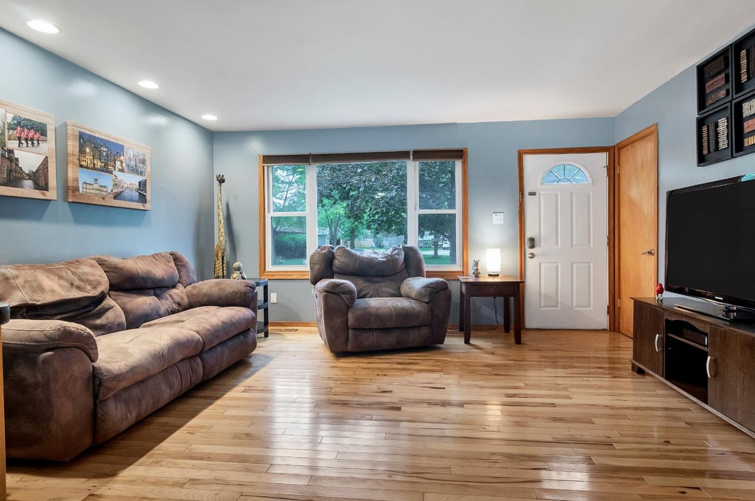 6620 Lakewood Ave, Portage, IN 46368-2404