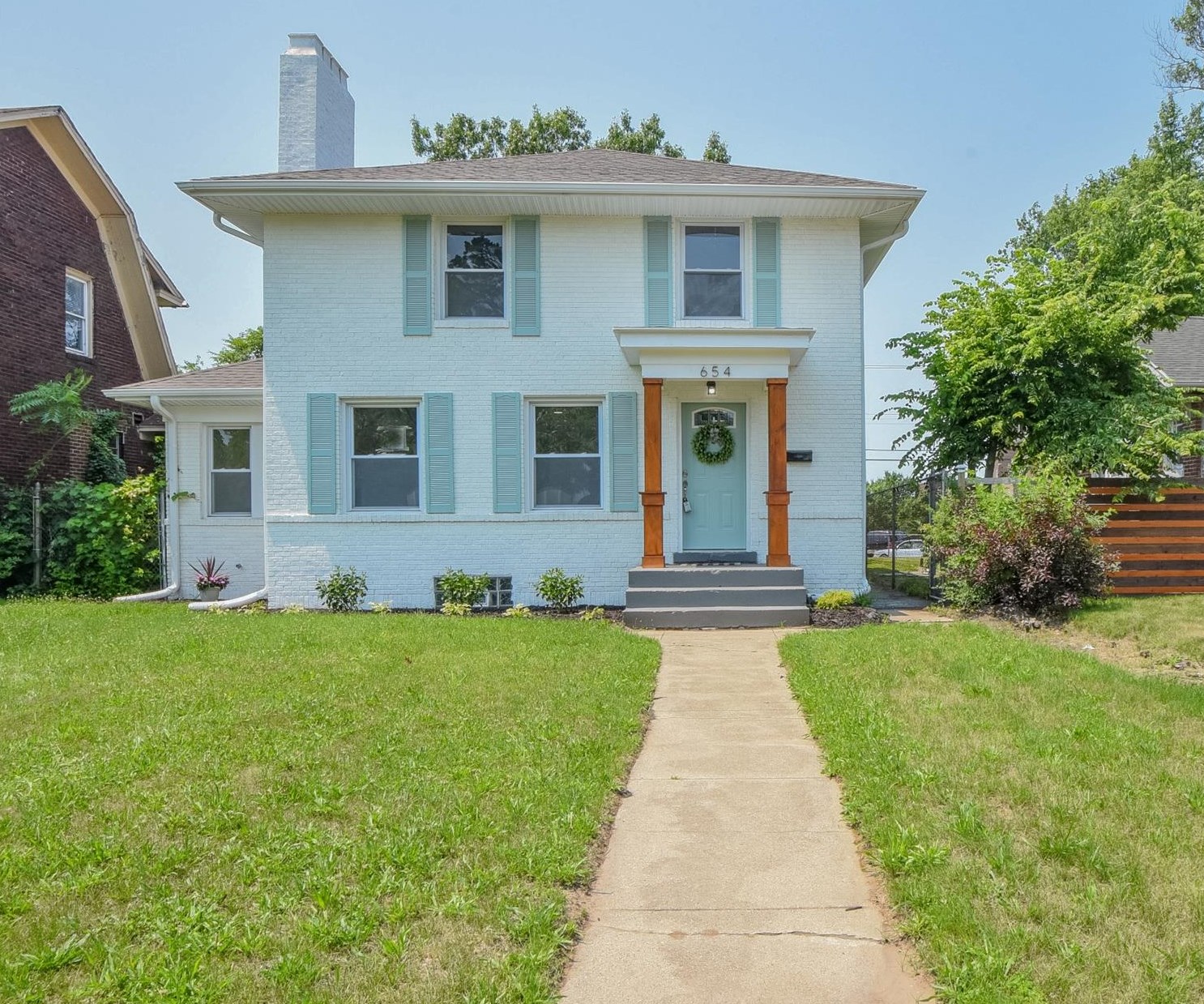 654 Johnson St, Gary, IN 46402