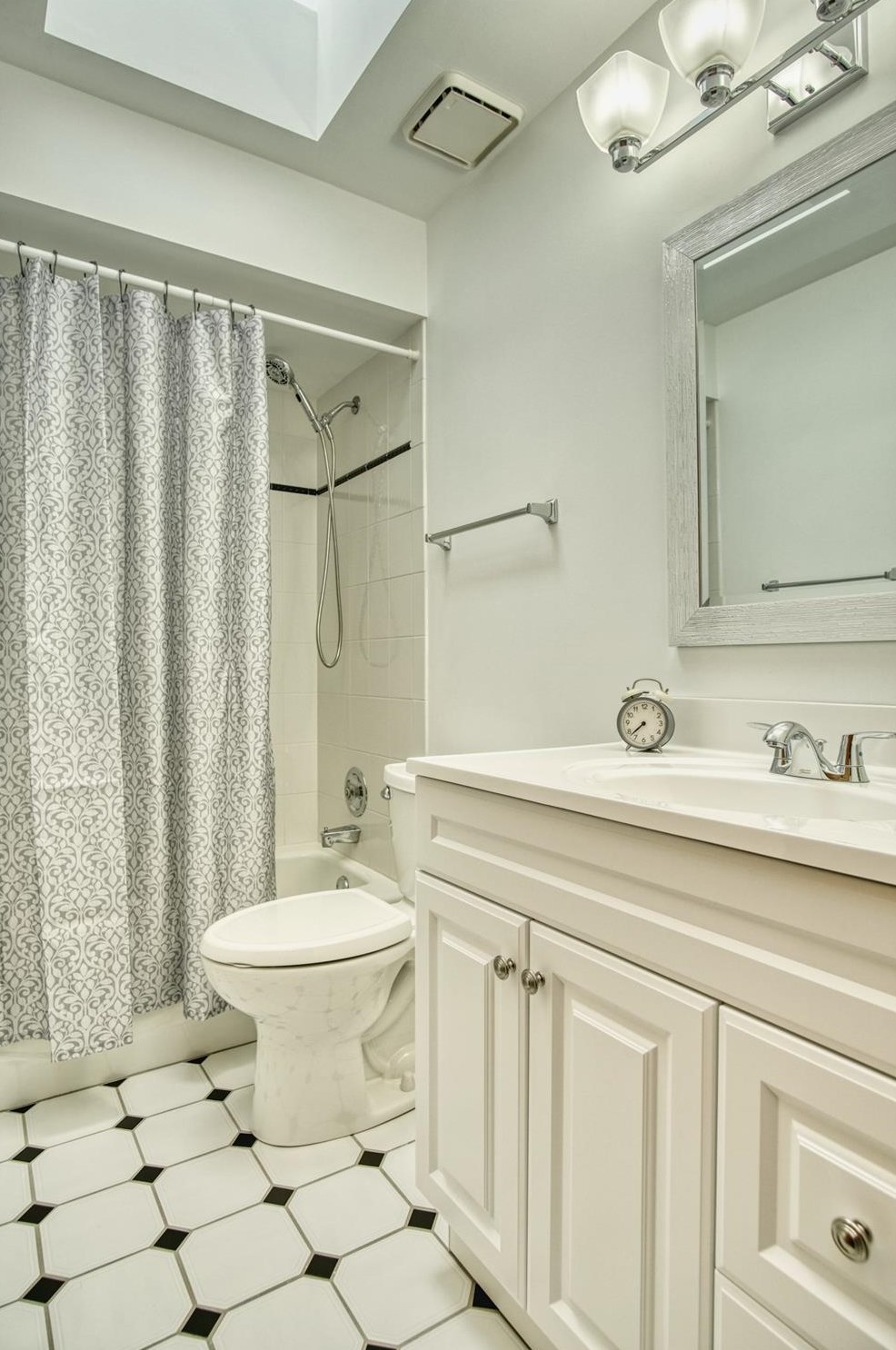 1345 Mccoy Dr, Schererville IN  46375-3031 exterior