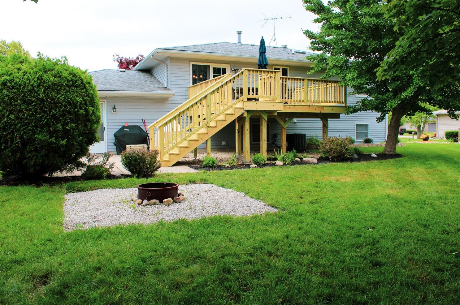 1553 W 99th Pl, Crown Point, IN 46307