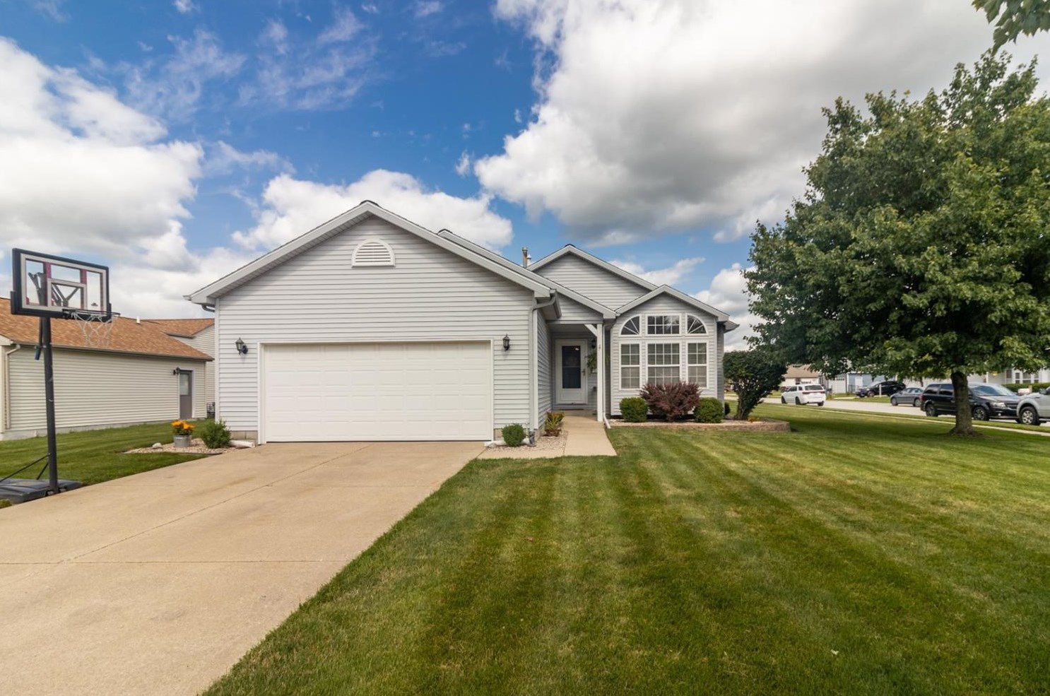 503 Pleasant Dr, Kouts, IN 46347