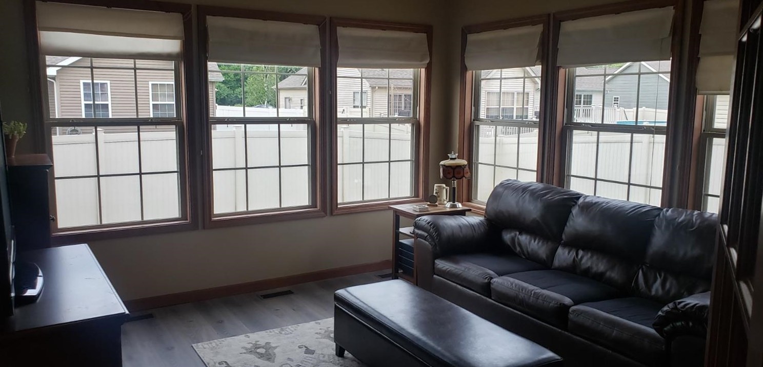 1746 Elderberry Cir, Demotte, IN 46310-8260
