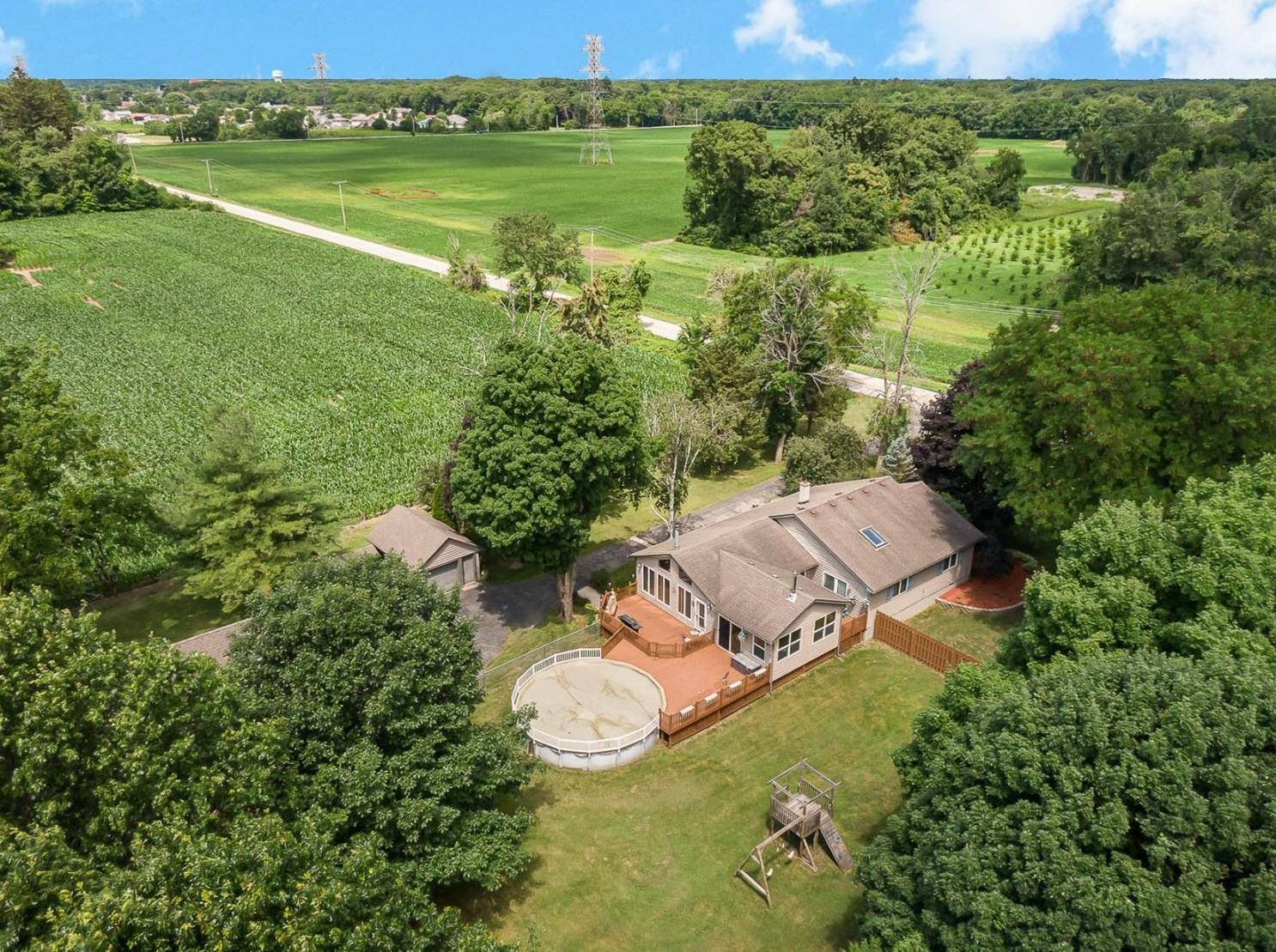 2071 E 61st Ave, Hobart, IN 46342