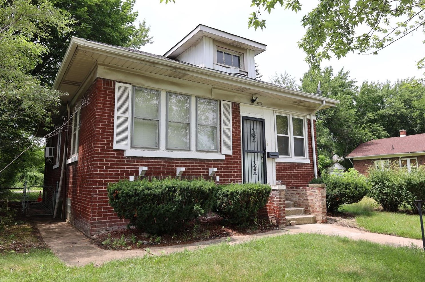 4172 Jefferson St, Gary, IN 46408
