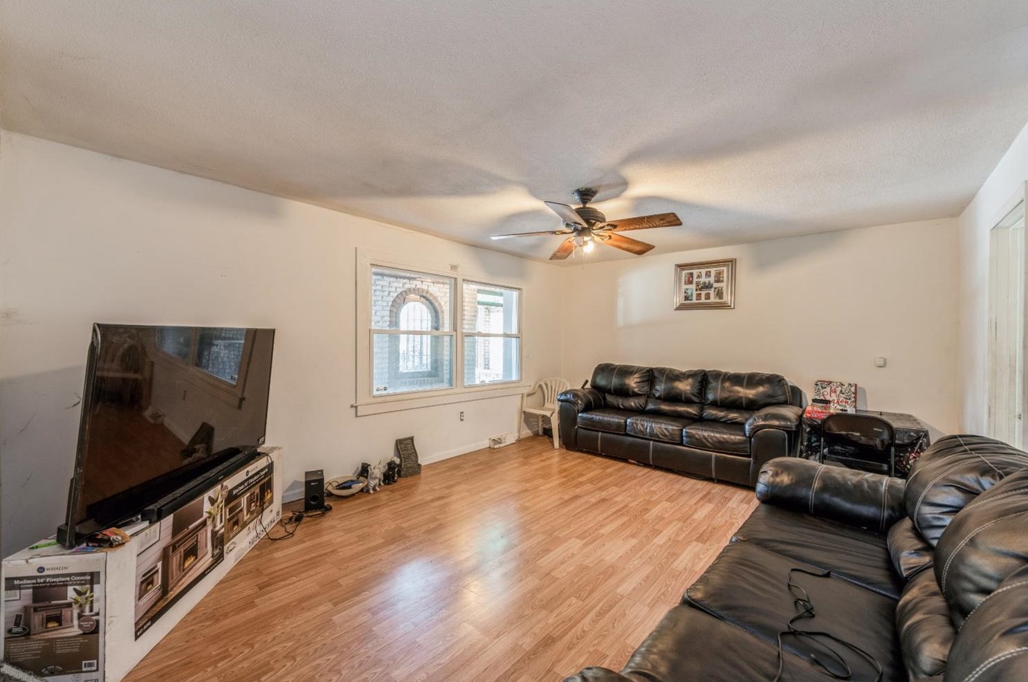 3937 Missouri St, Hobart, IN 46342