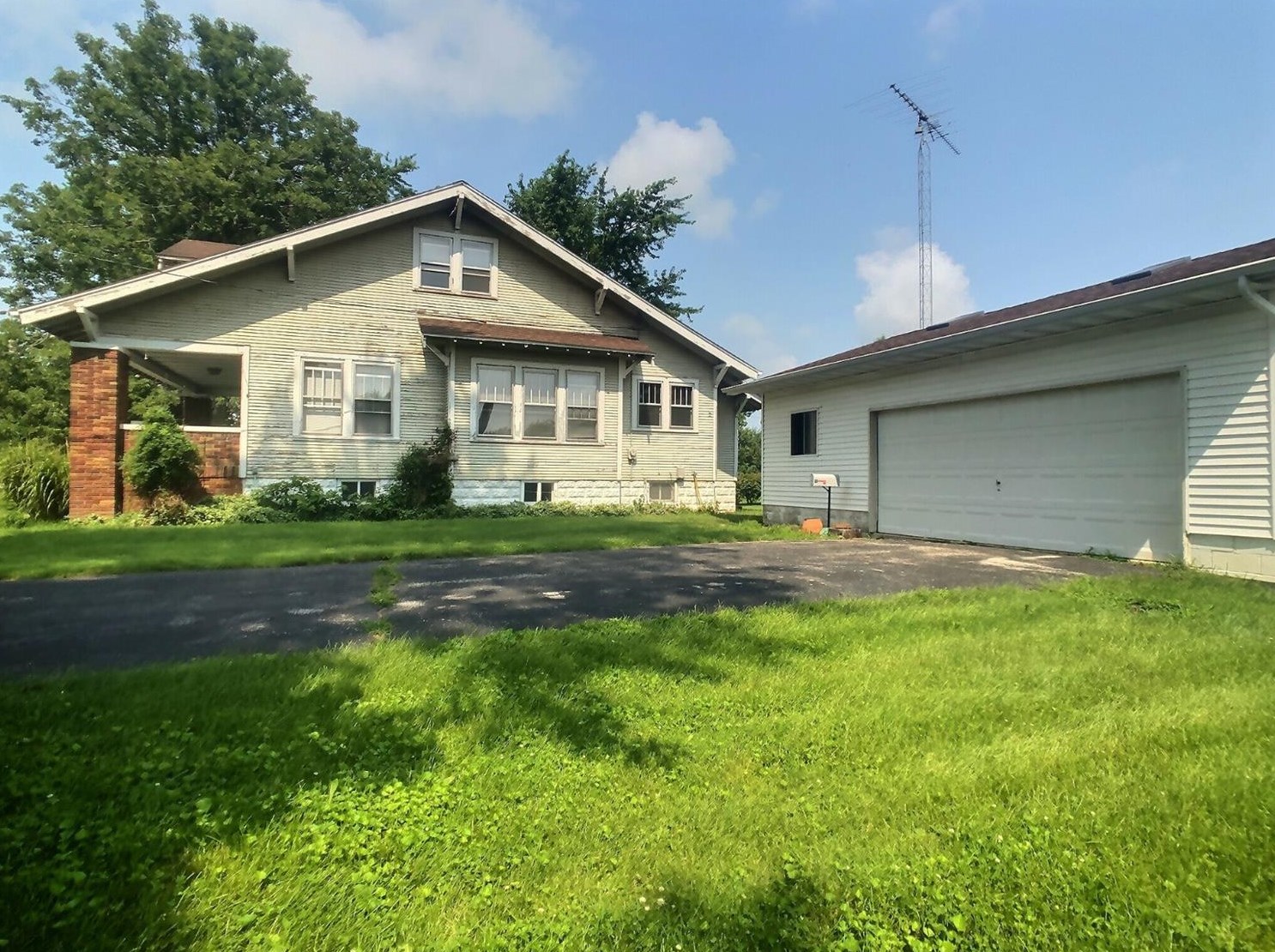 314 Allen St, Kentland, IN 47951-1321