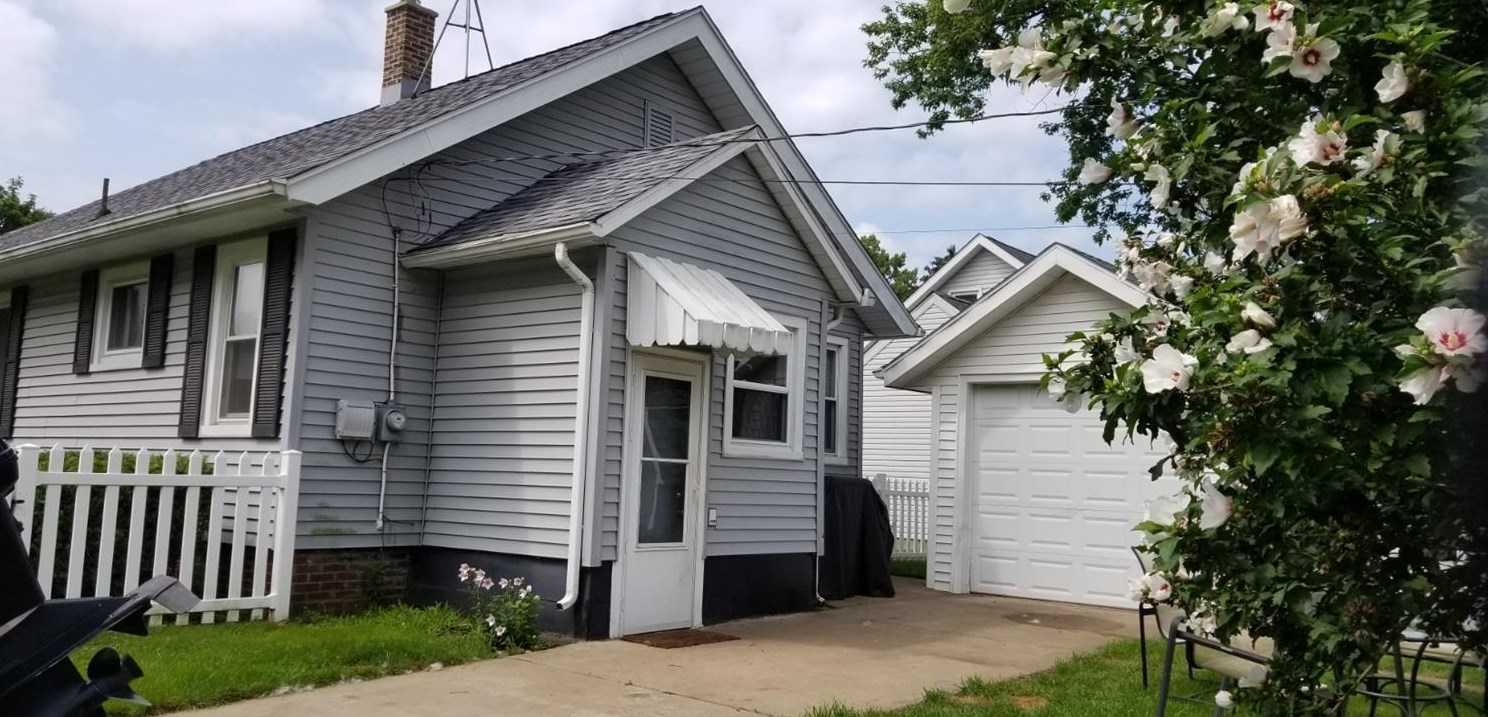 823 Tecumseh St, La Porte, IN 46350-4347