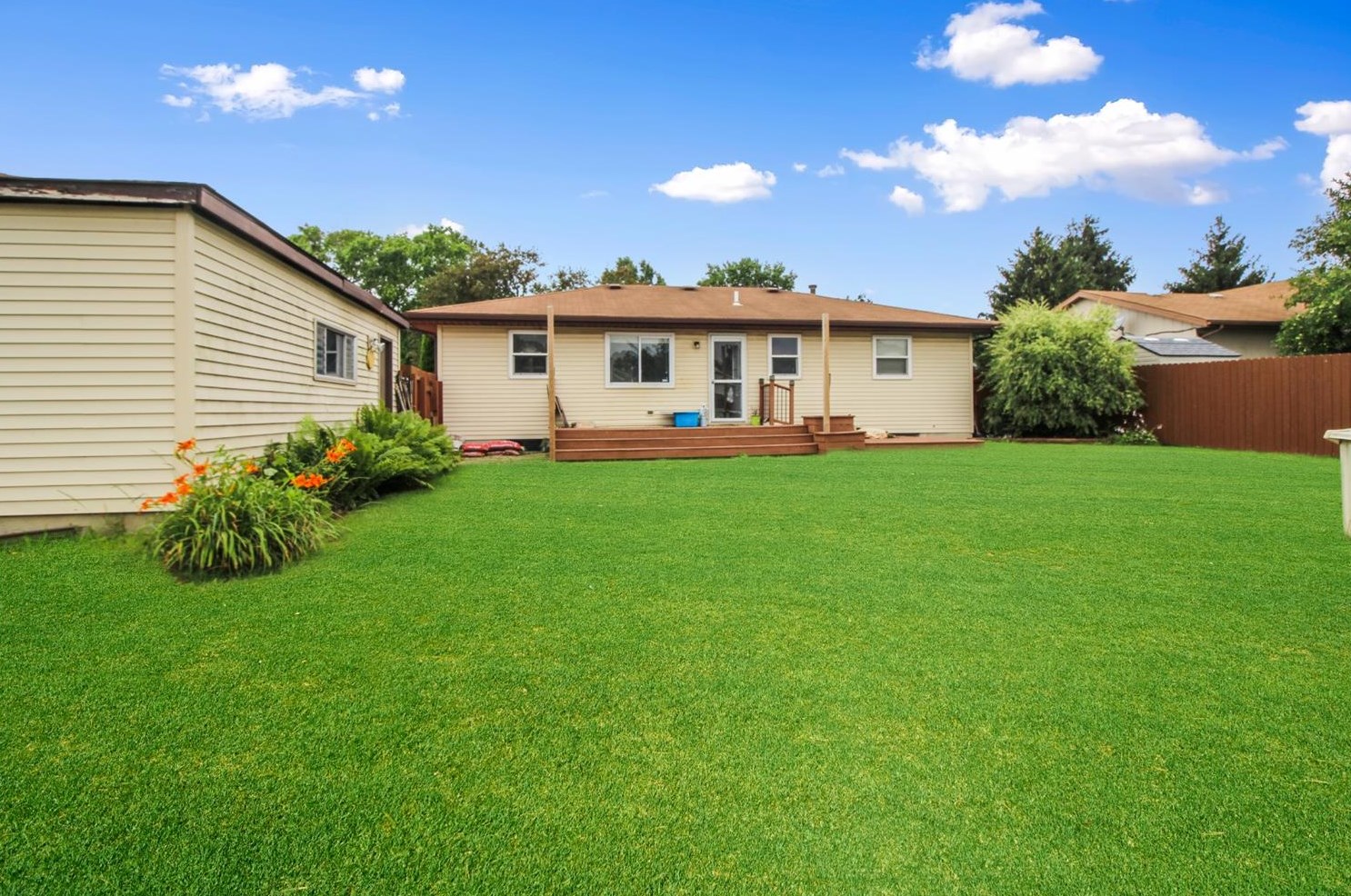 3093 Springmill St, Portage IN  46368-4415 exterior