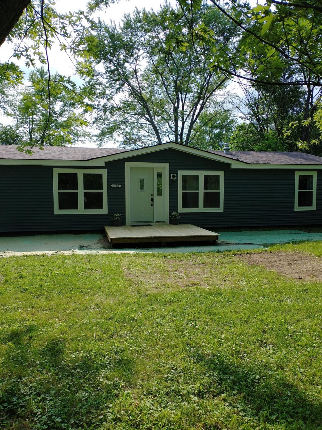 15806 Clark St, North Hayden, IN 46356-1122