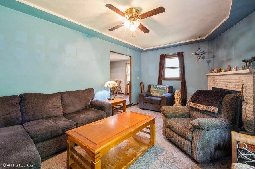 2428 Dombey Rd, Portage, IN 46368-1822