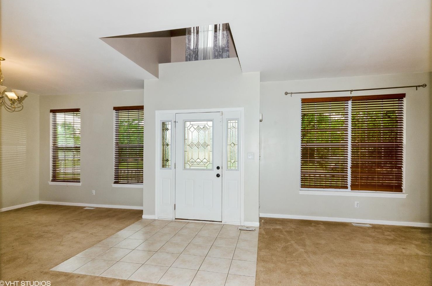 1356 Flagstone Dr, Dyer, IN 46311