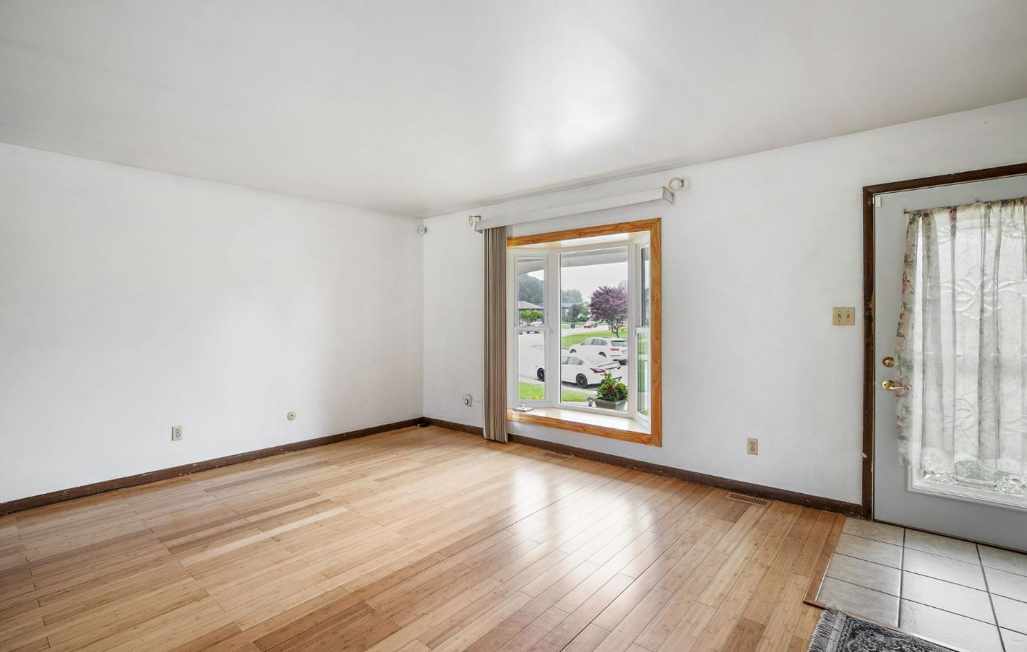 2835 Guadalupe Cir, East Chicago, IN 46312-3105