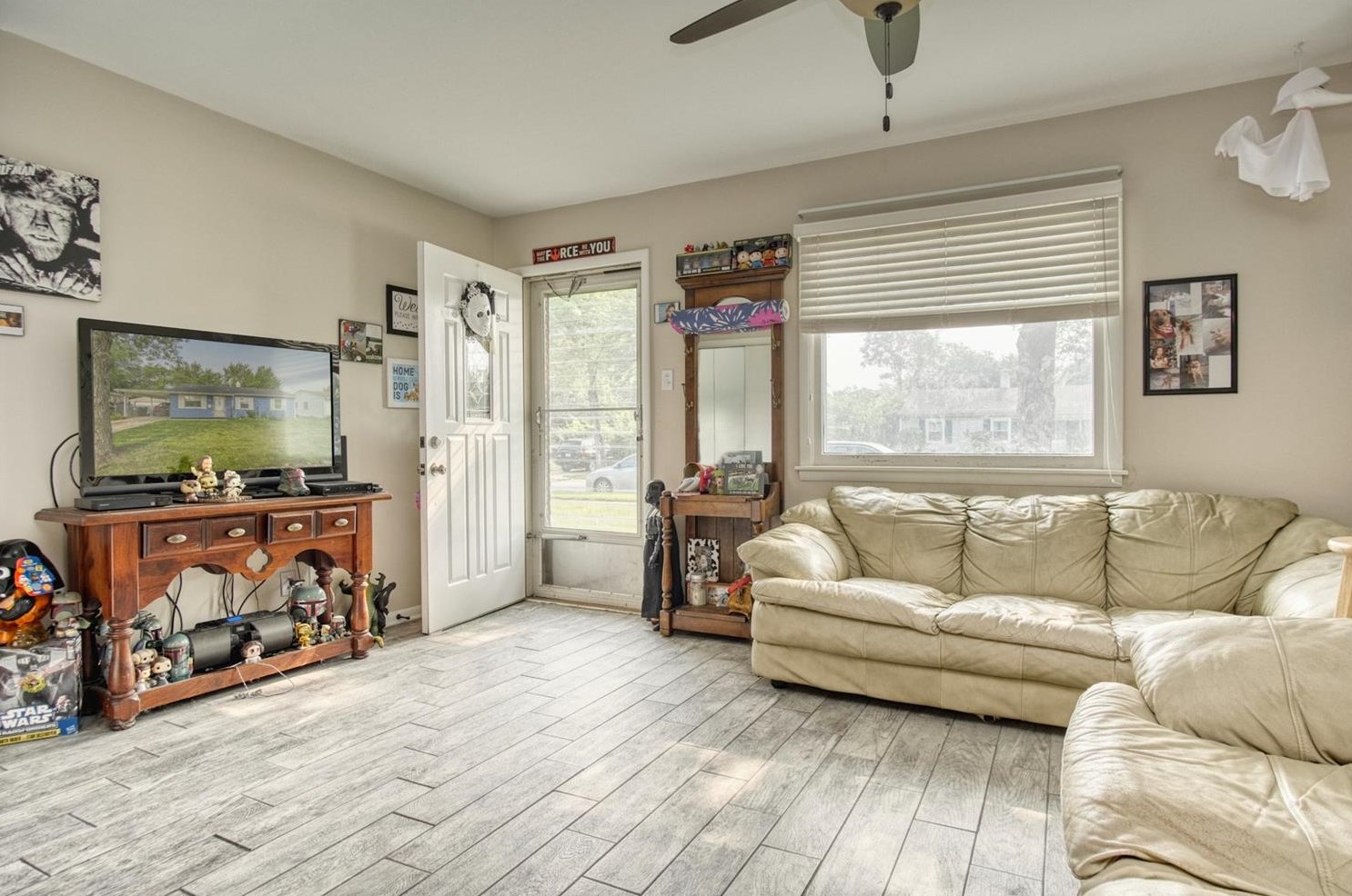3824 Sandusky St, Hobart, IN 46342