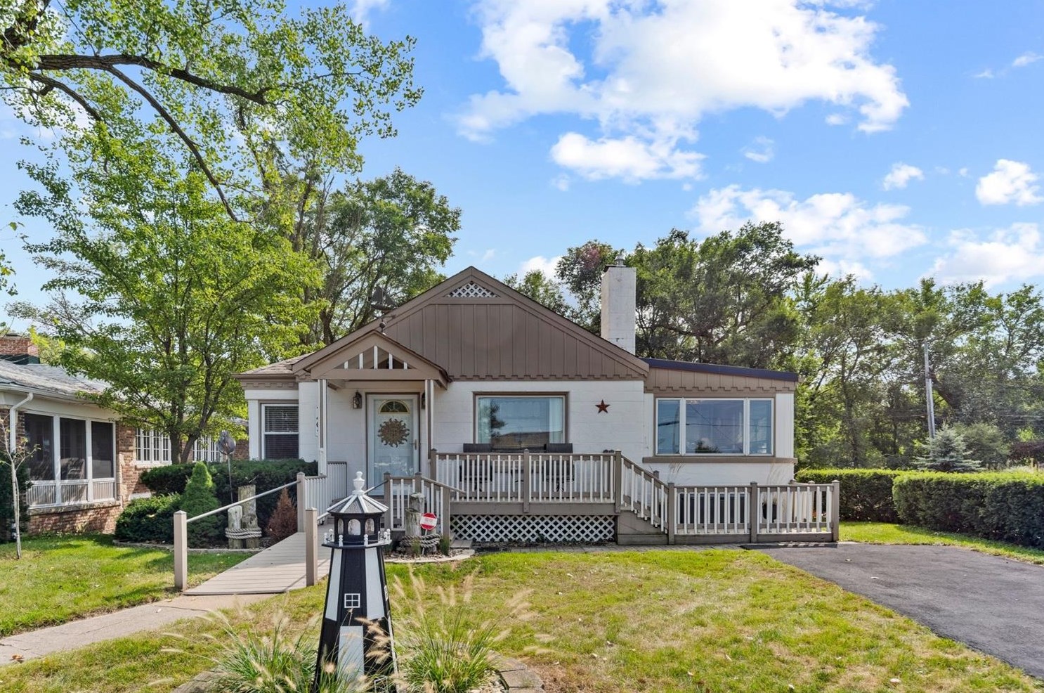 7401 Oak Ave, Gary, IN 46403